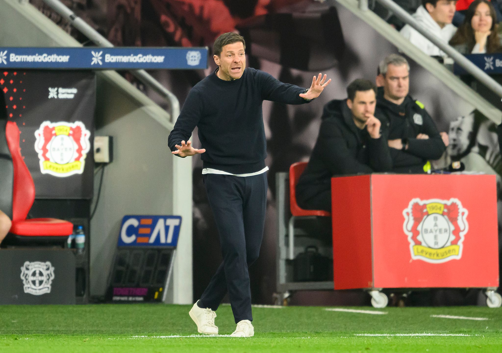 Leverkusens Sport-Chef Rolfes zu Trainer Alonso: «Er bleibt»