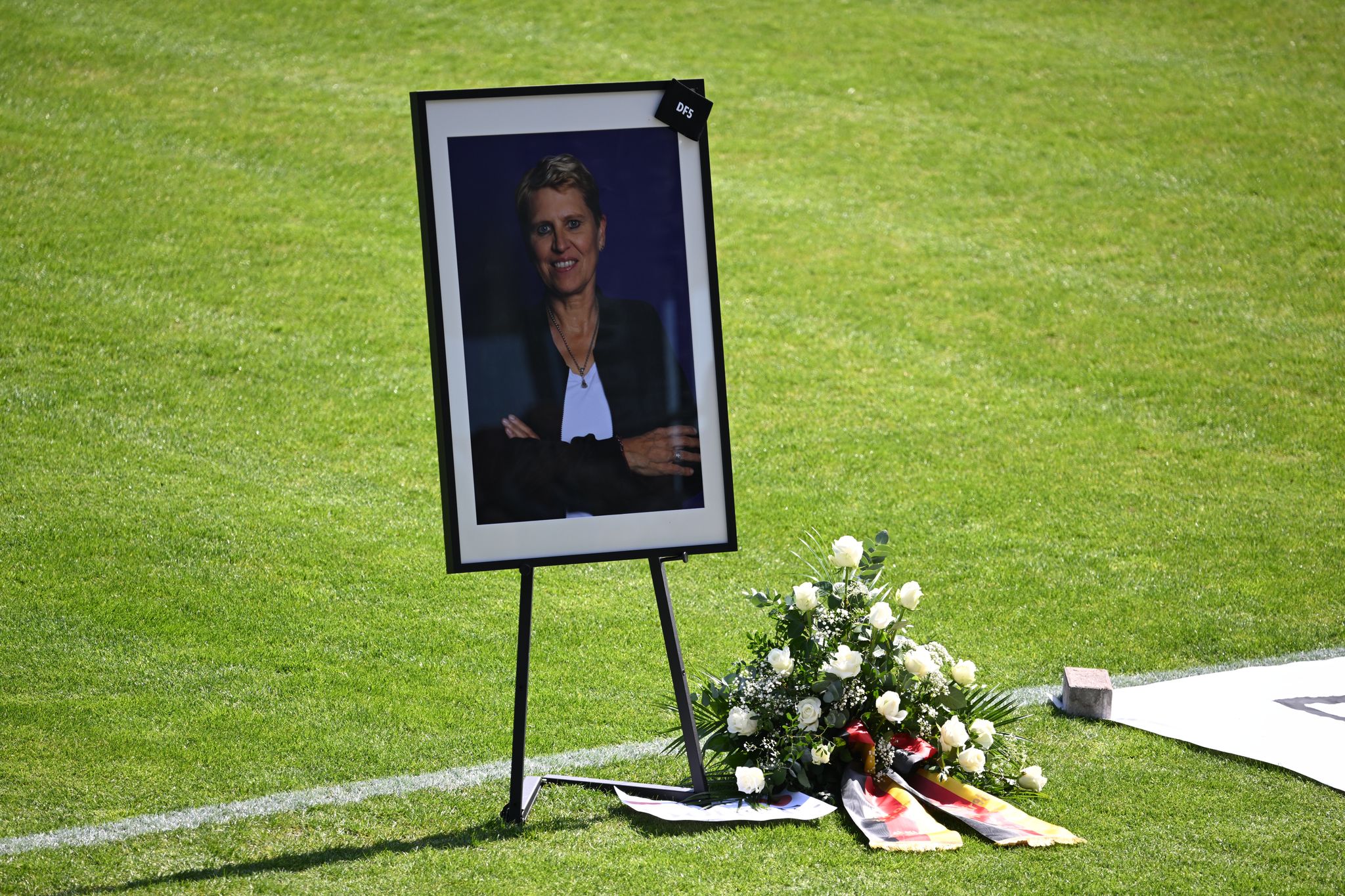 Bewegende Trauerfeier: DFB nimmt Abschied von Doris Fitschen