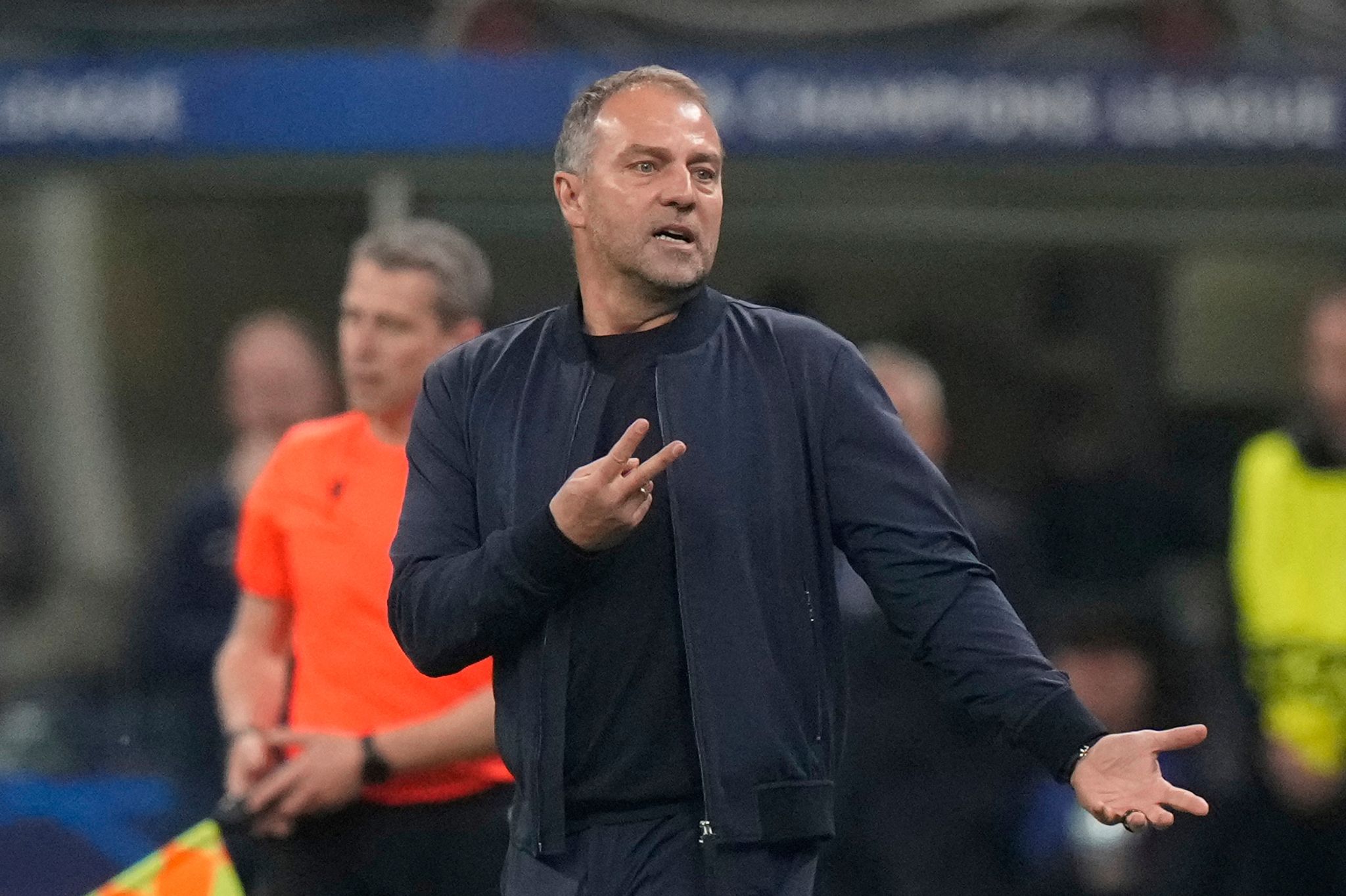Flick verlängert Vertrag bei Meister Barça