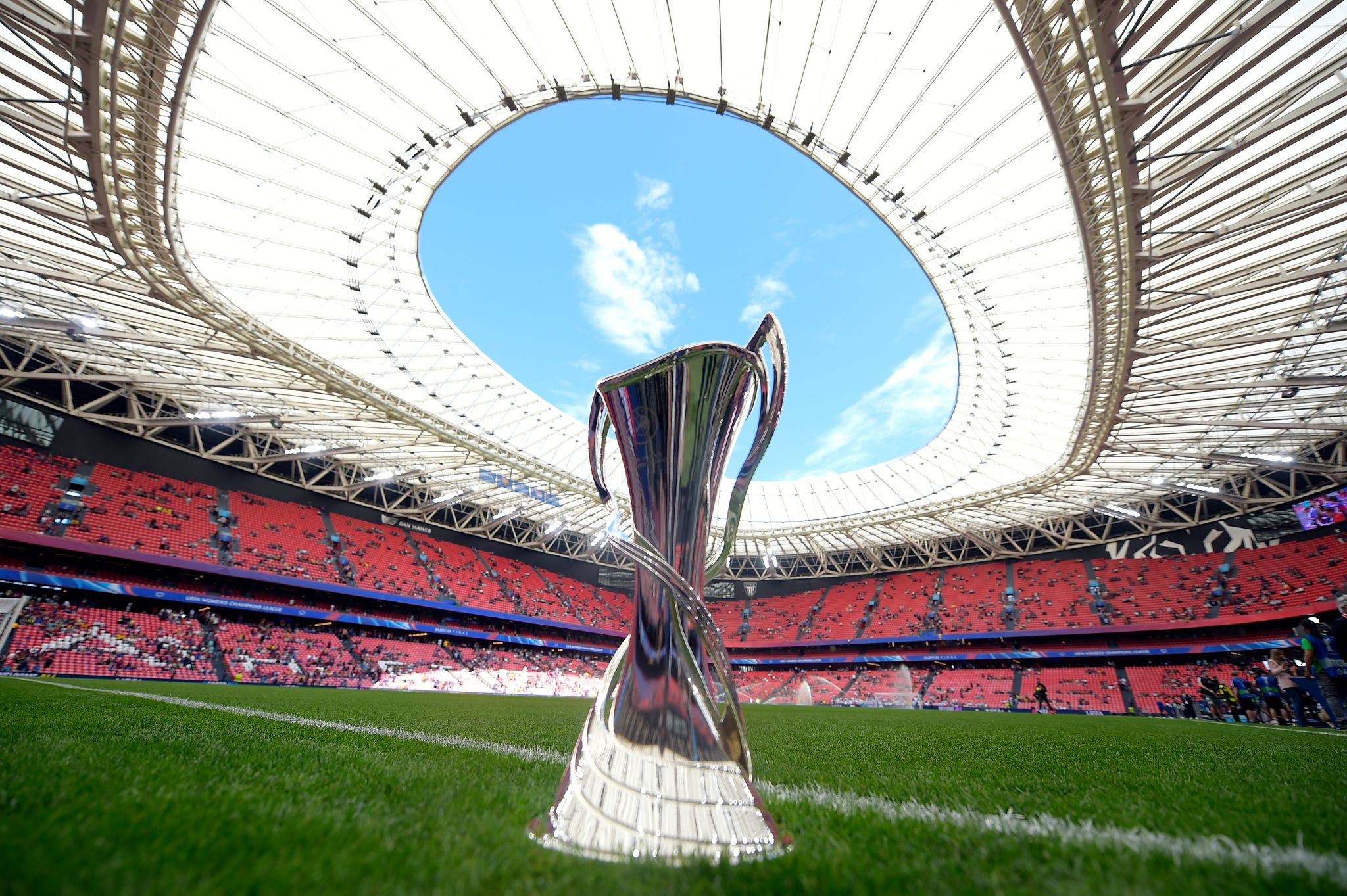 Gestohlene Champions-League-Trophäe wieder da