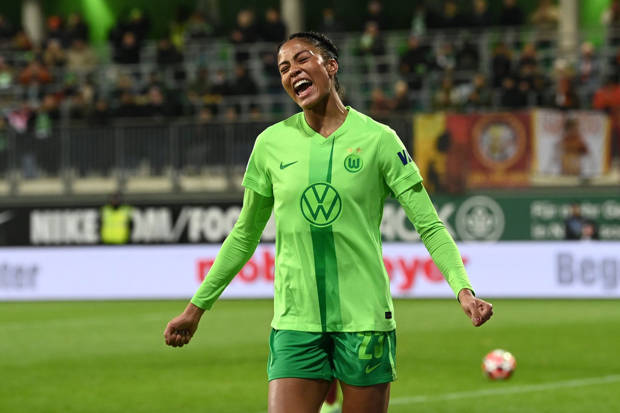 Wolfsburgs Jonsdottir folgt Bayern-Coach Straus in die USA