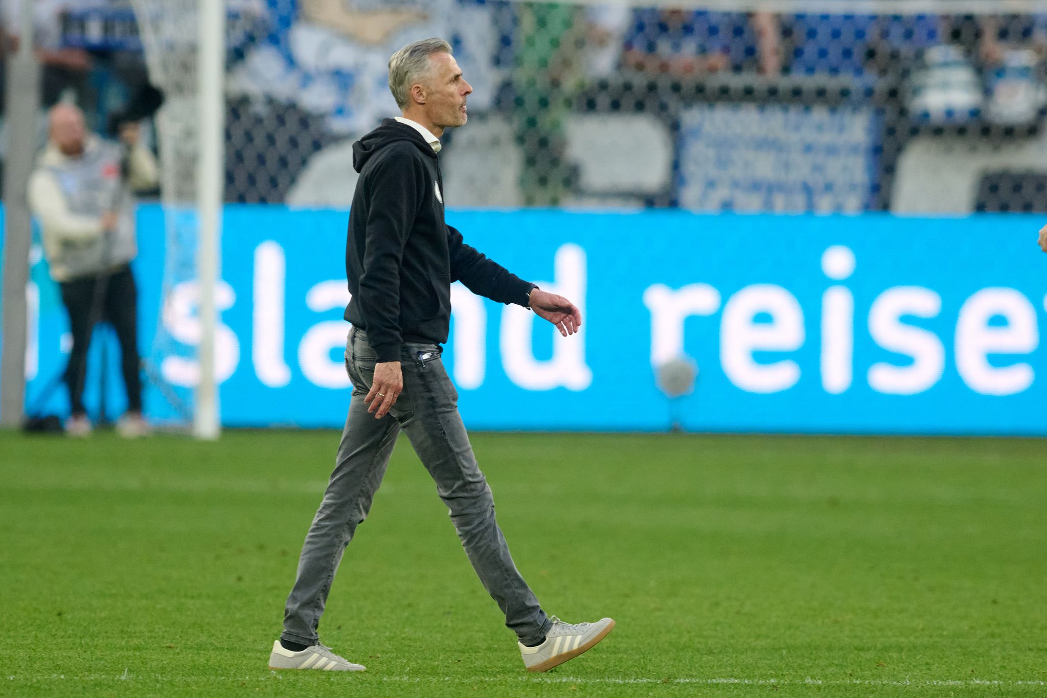 Noch vor dem Saisonende: Schalke stellt van Wonderen frei