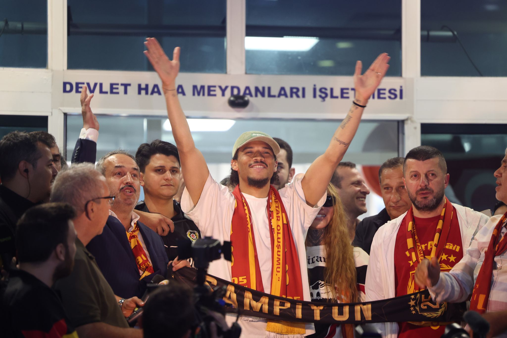 Trotz Wechsel in die Türkei: Sané glaubt an gute WM-Chancen