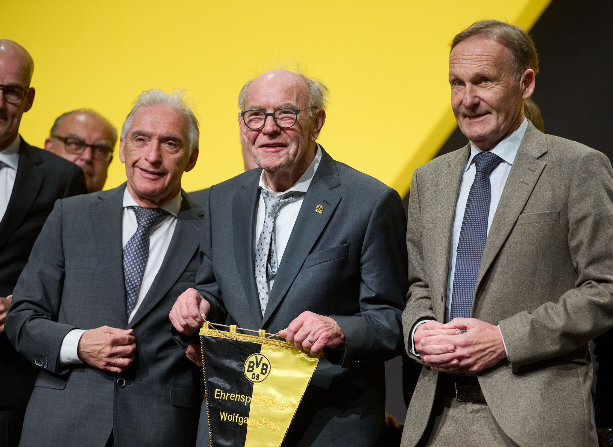 Weg für Watzke frei: BVB-Präsident Lunow verzichtet