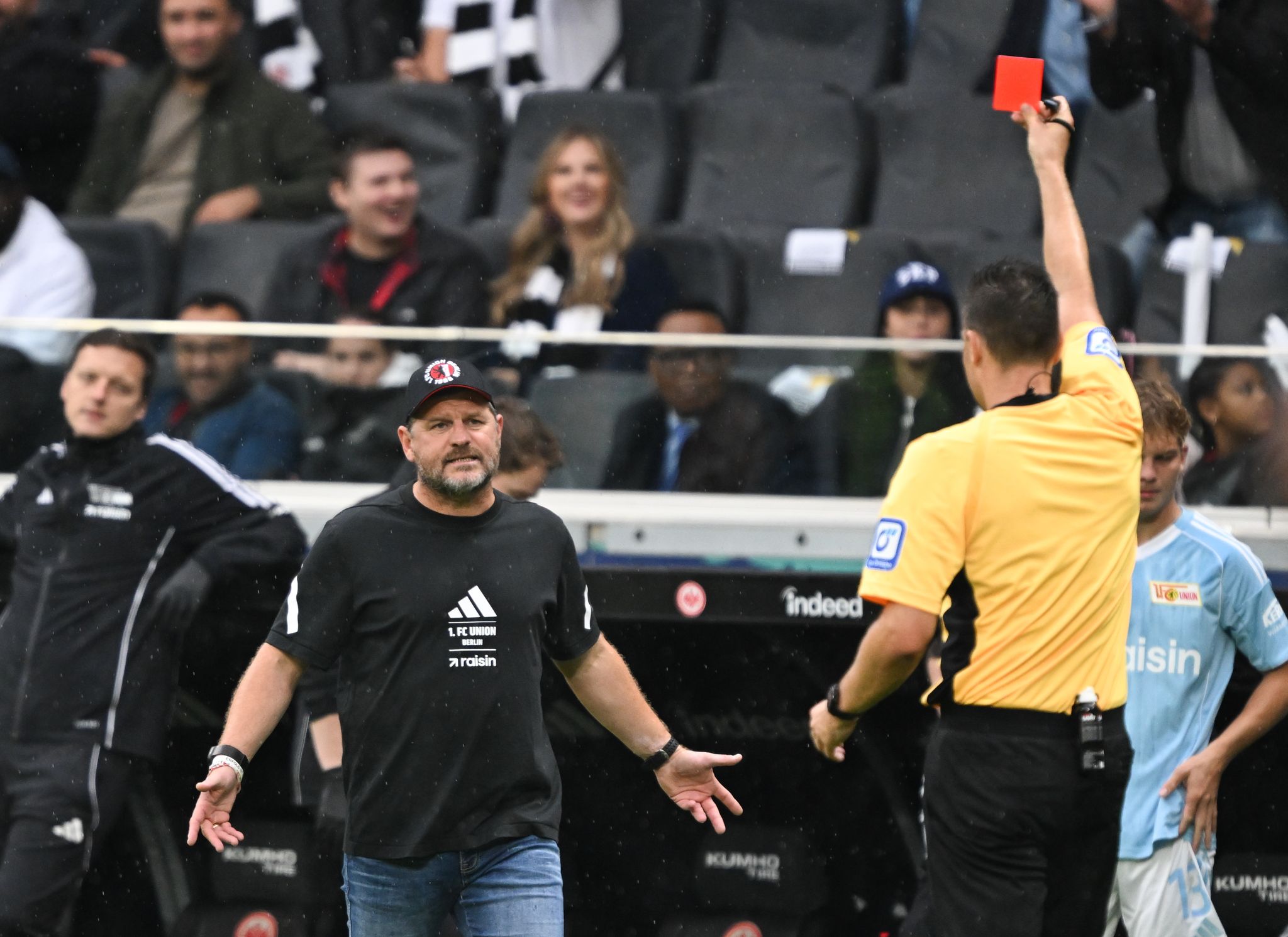 Wegen Stinkefinger: DFB ermittelt gegen Union-Coach Baumgart