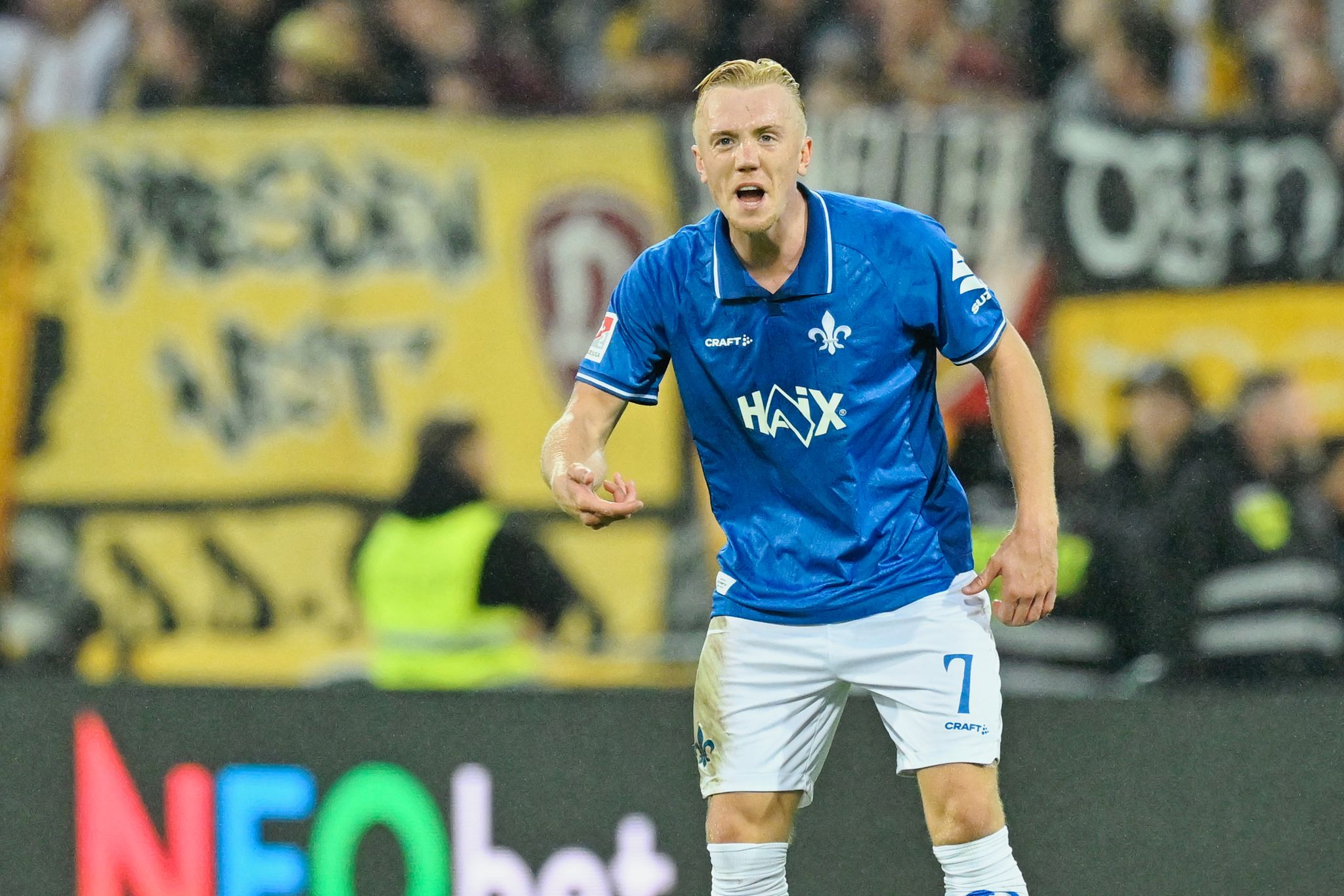 2:0 gegen Dresden: Darmstadt bleibt Tabellenführer