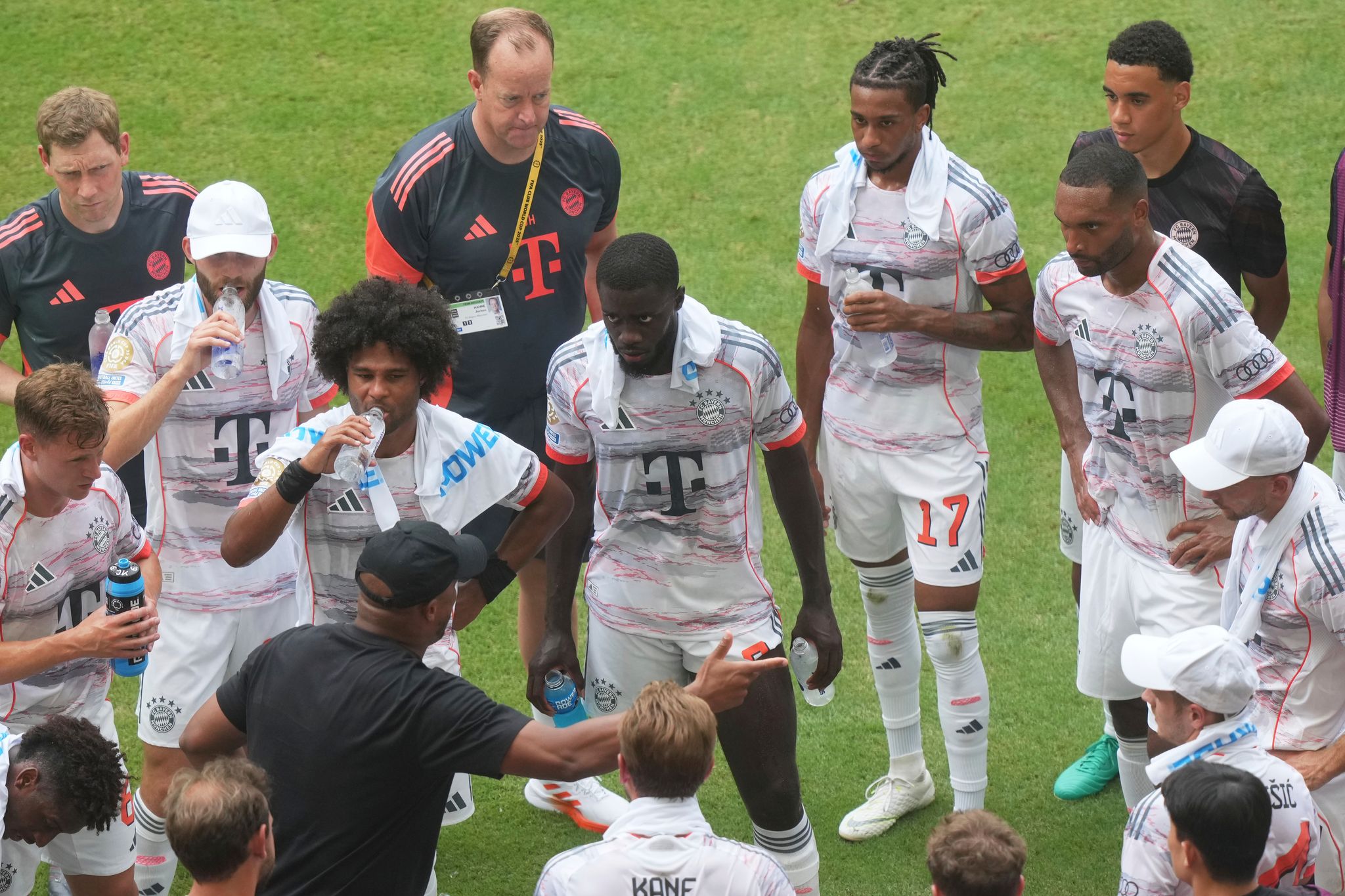 WM-Debatte um Anstoßzeiten: DFB-Fans droht Nachtschicht