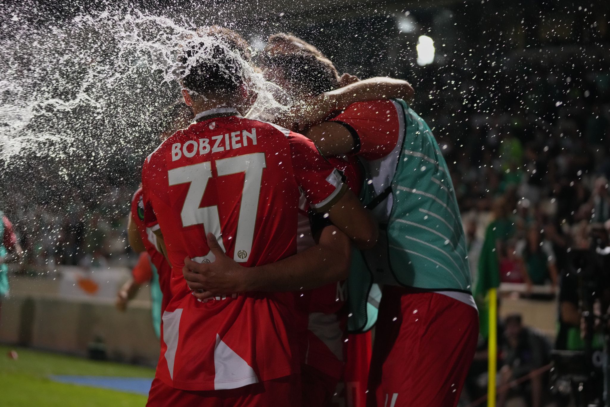 Nach Becherwurf: Mainz startet mit Sieg in Europacup
