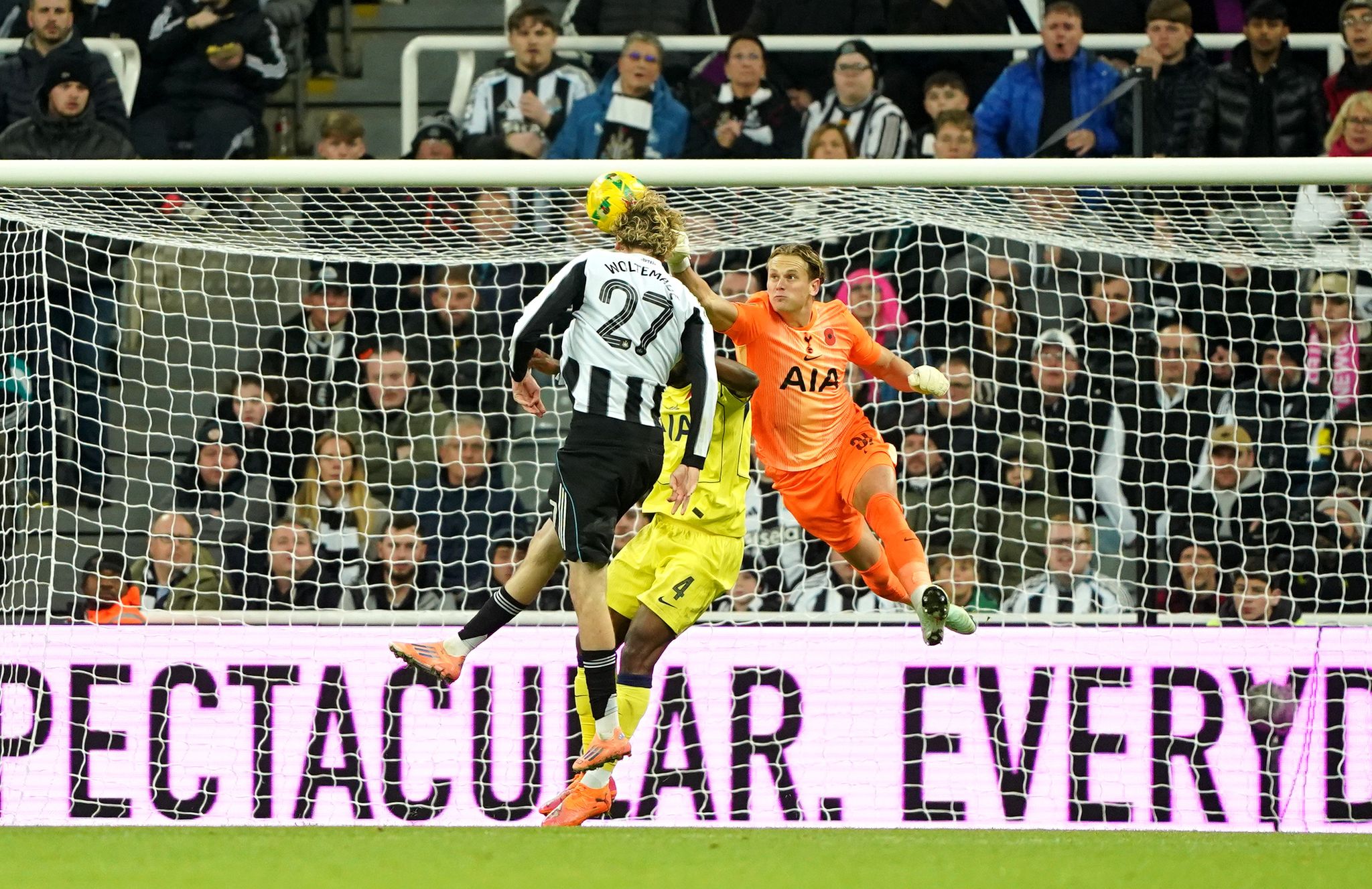 Woltemade trifft auch im Ligacup für Newcastle