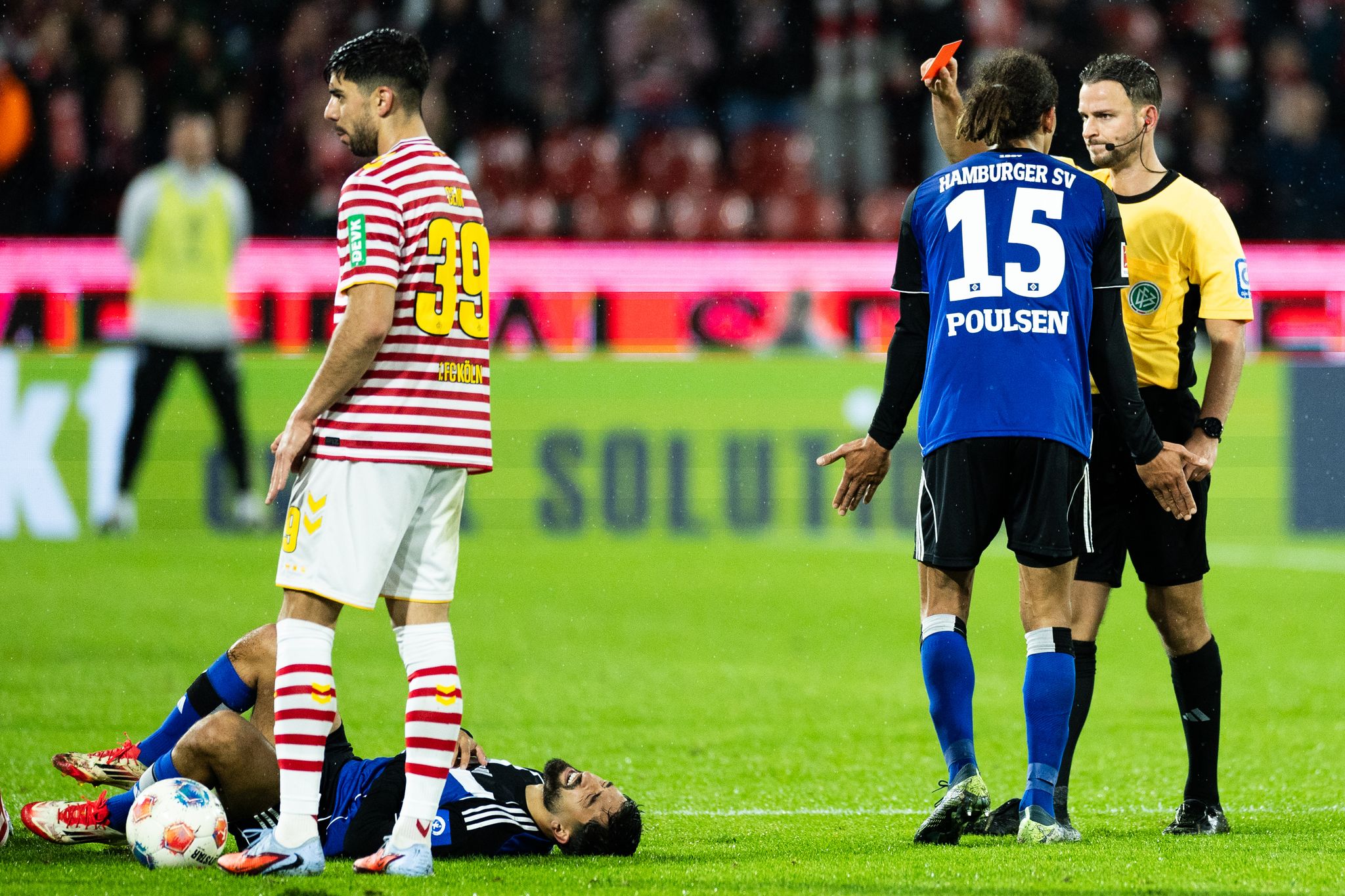 Mehr als fünf Minuten Videobeweis: Wieder Kritik am VAR