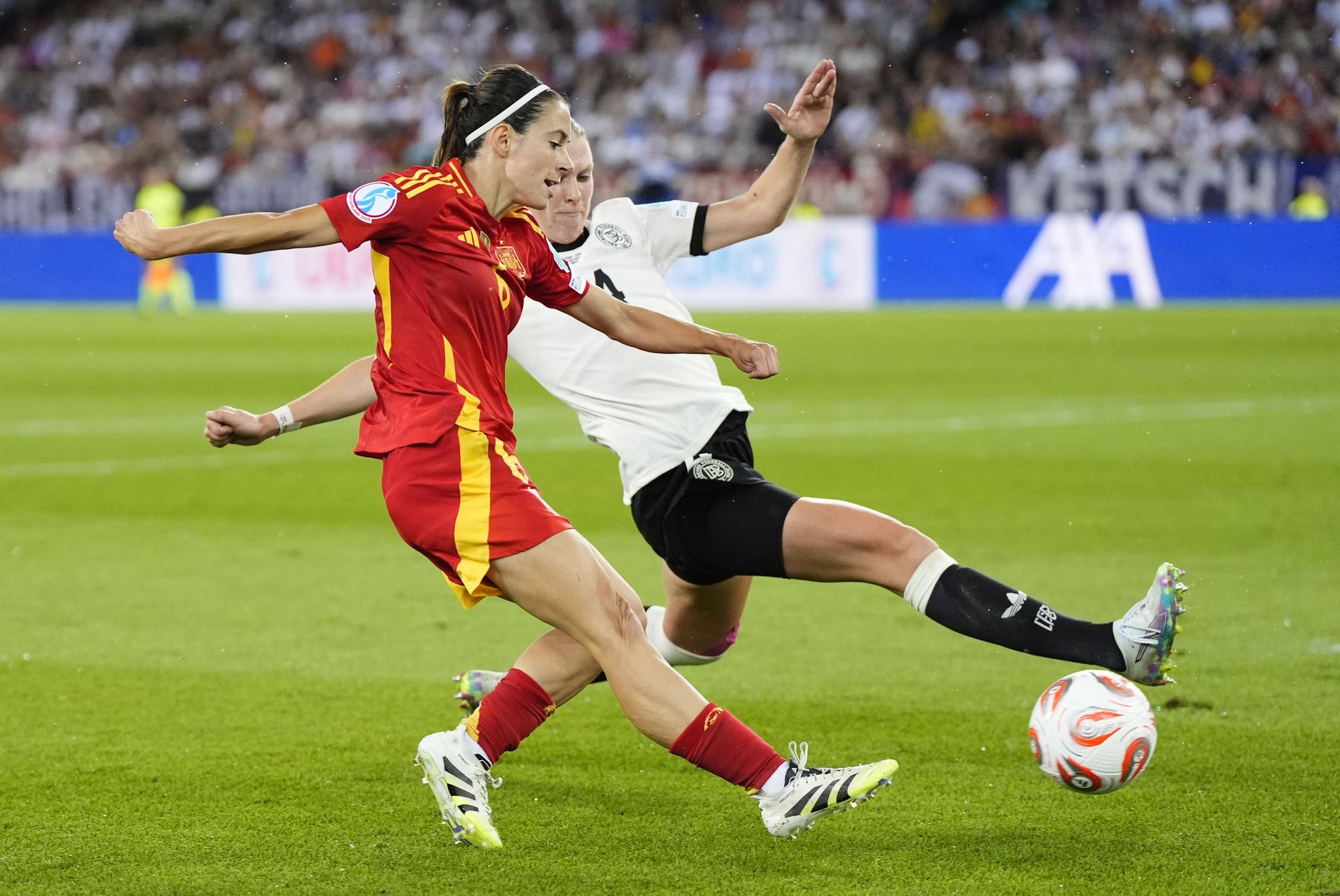 Zeit für Revanche – über 38.500 Fans fiebern mit DFB-Frauen