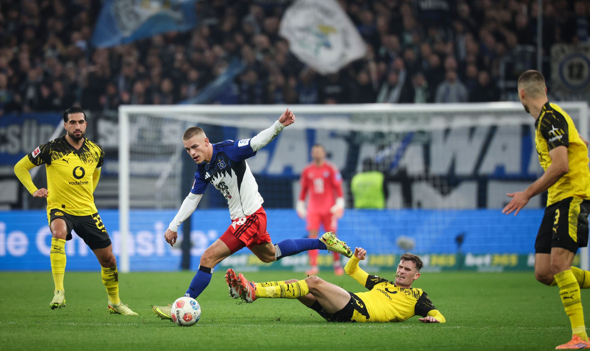 HSV belohnt sich in der Nachspielzeit gegen Dortmund