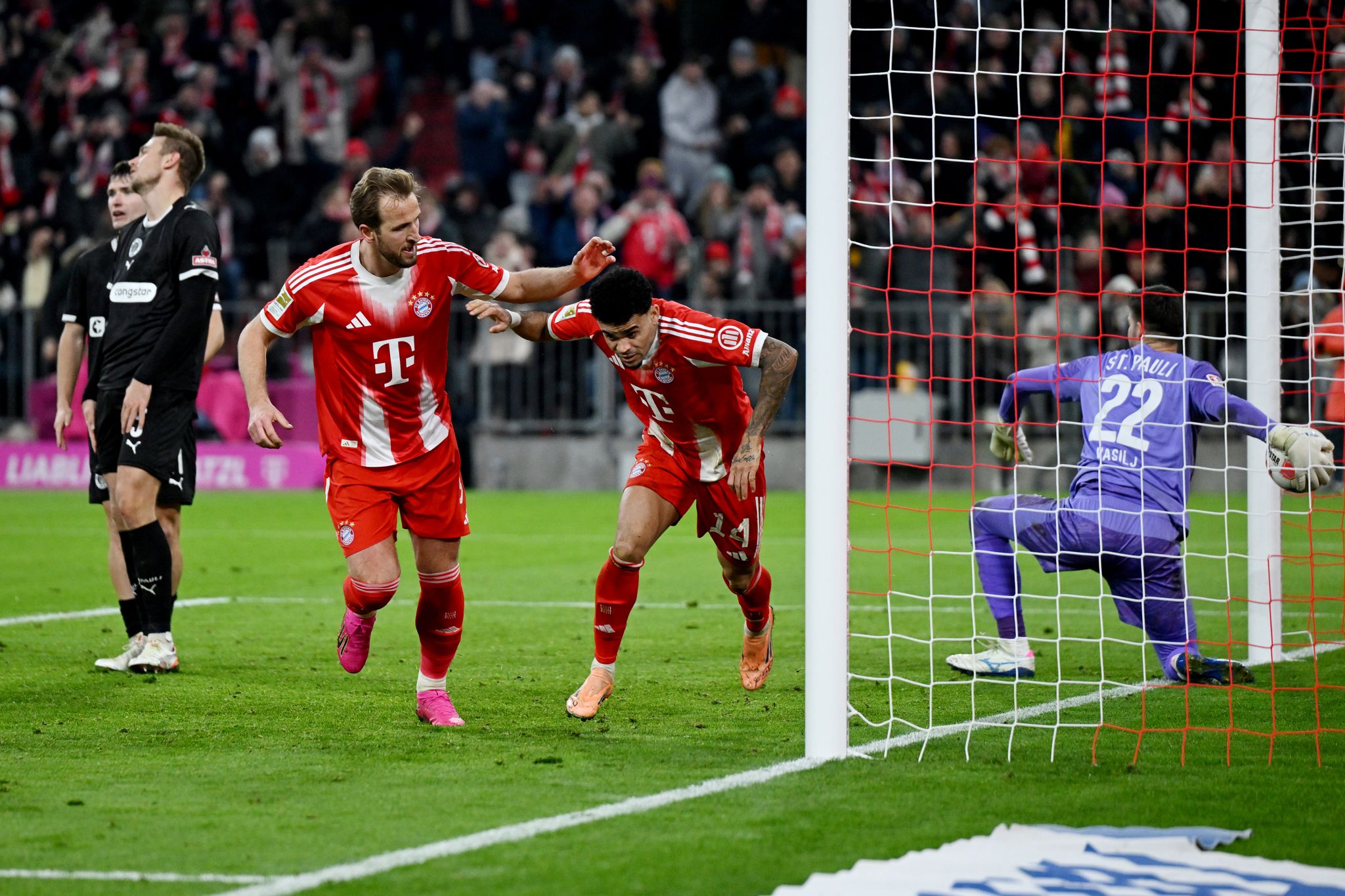 «Chaoskreativität»: Bayern feiern Last-Minute-Lucho