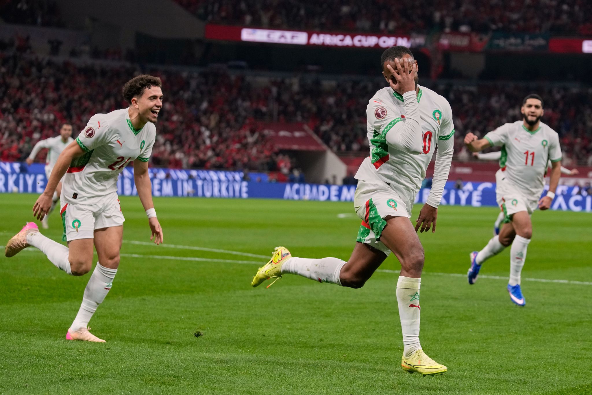 Afrika Cup: Marokko feiert Gruppensieg und Hakimi-Rückkehr