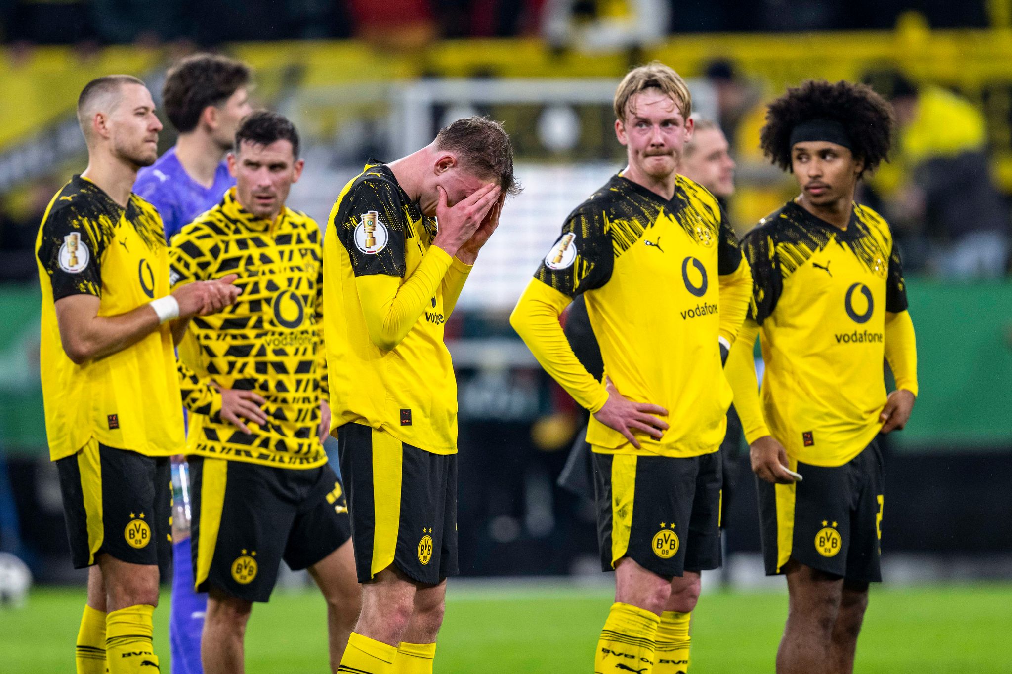 Frühes Aus, offene Fragen: BVB-Probleme plötzlich wieder da