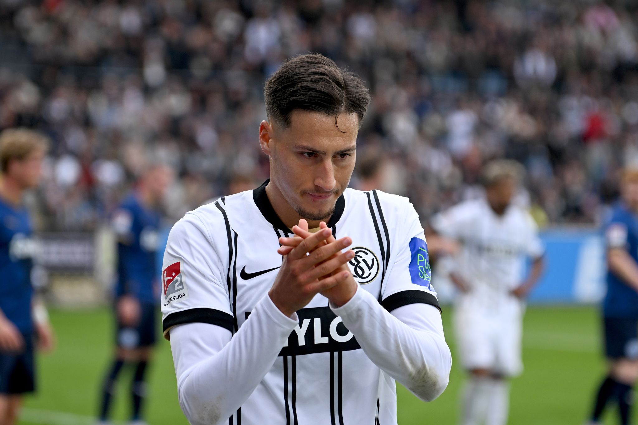 Berichte: Eintracht Frankfurt holt Zweitliga-Shootingstar