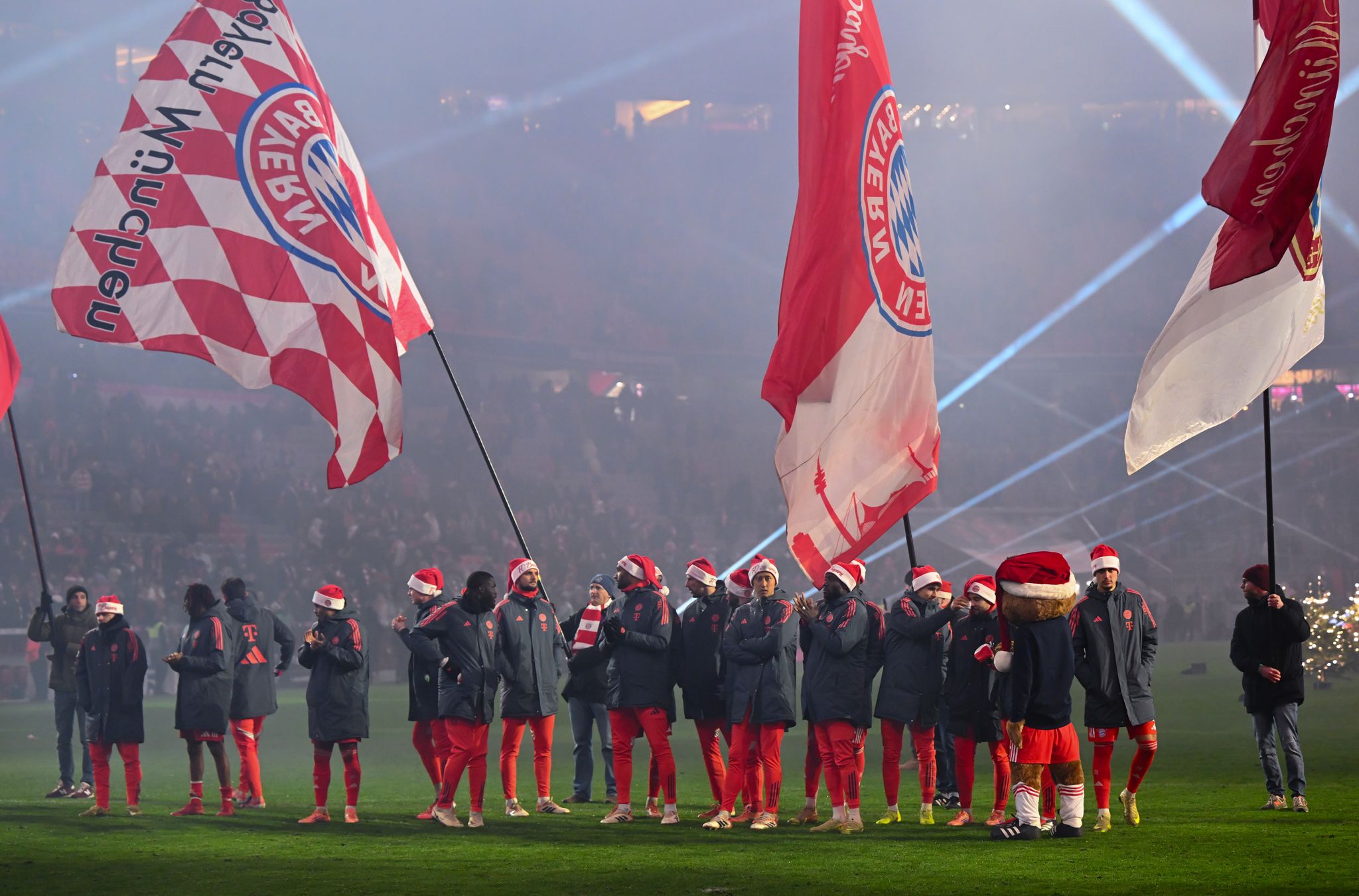 Nach Patzer gegen Mainz: Bayern ohne Neuer ins Jahres-Finale