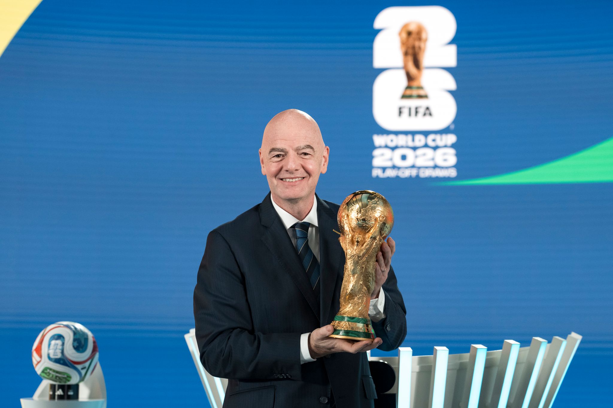 Infantino verteidigt Ticketpreise: Fußball nur mit Einnahmen