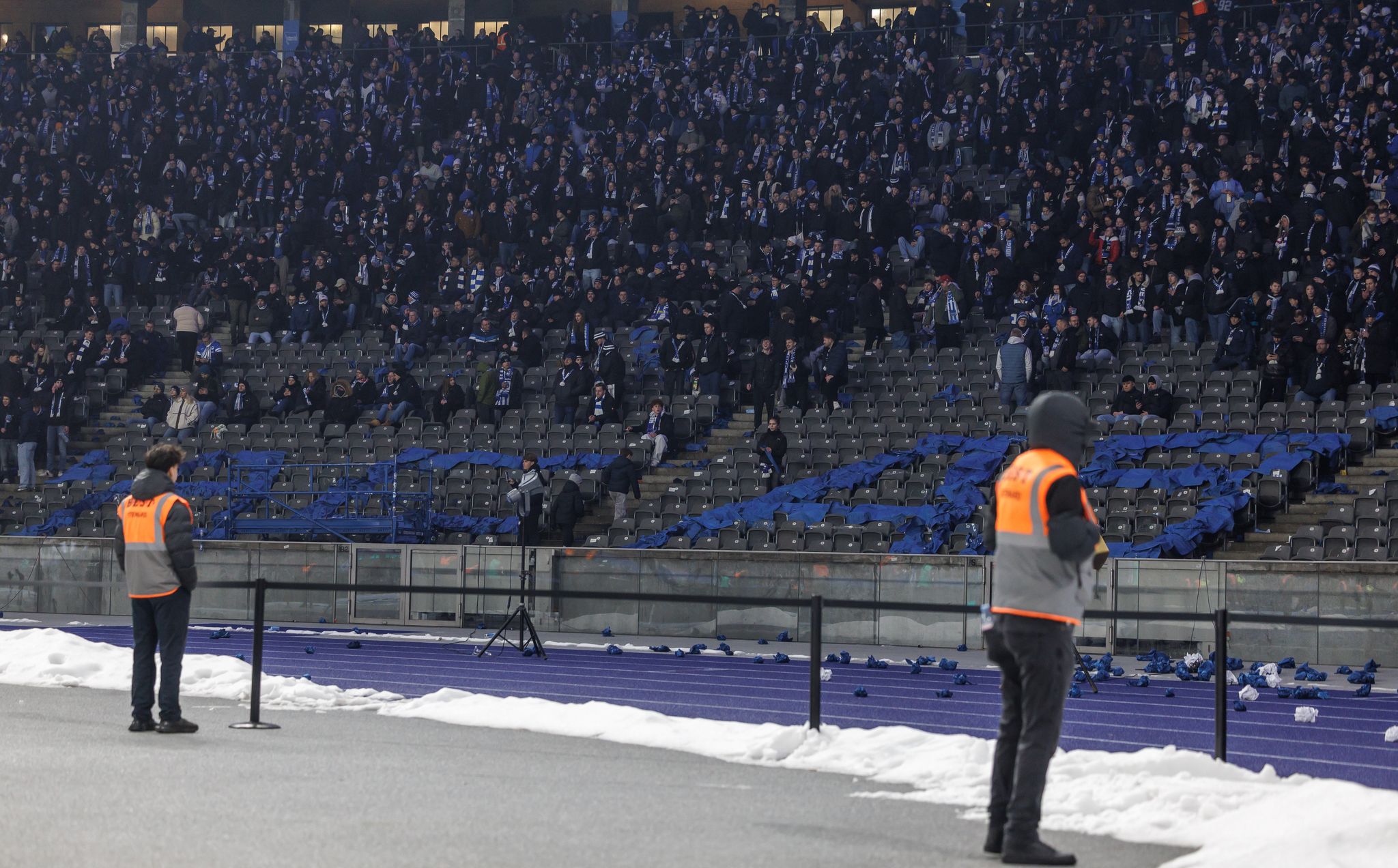 Gewalt bei Hertha-Spiel: Senatorin will schnelle Gespräche