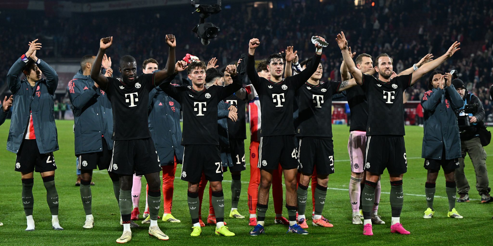 «Außerirdische» und «innerliche Konflikte» bei Rekord-Bayern