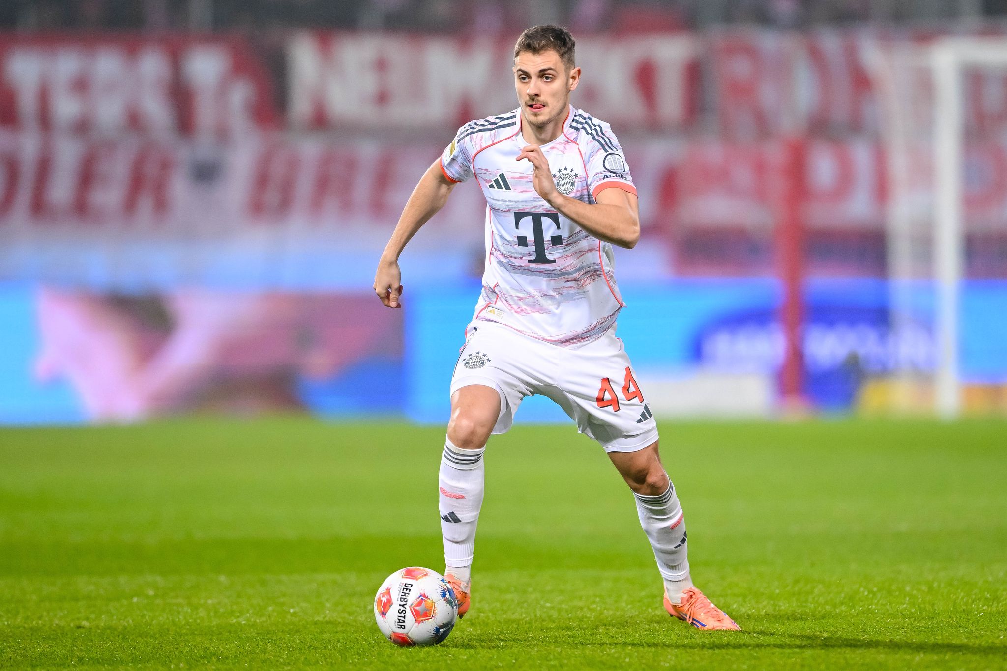 Sprunggelenk-Verletzung: Bayern-Star muss pausieren