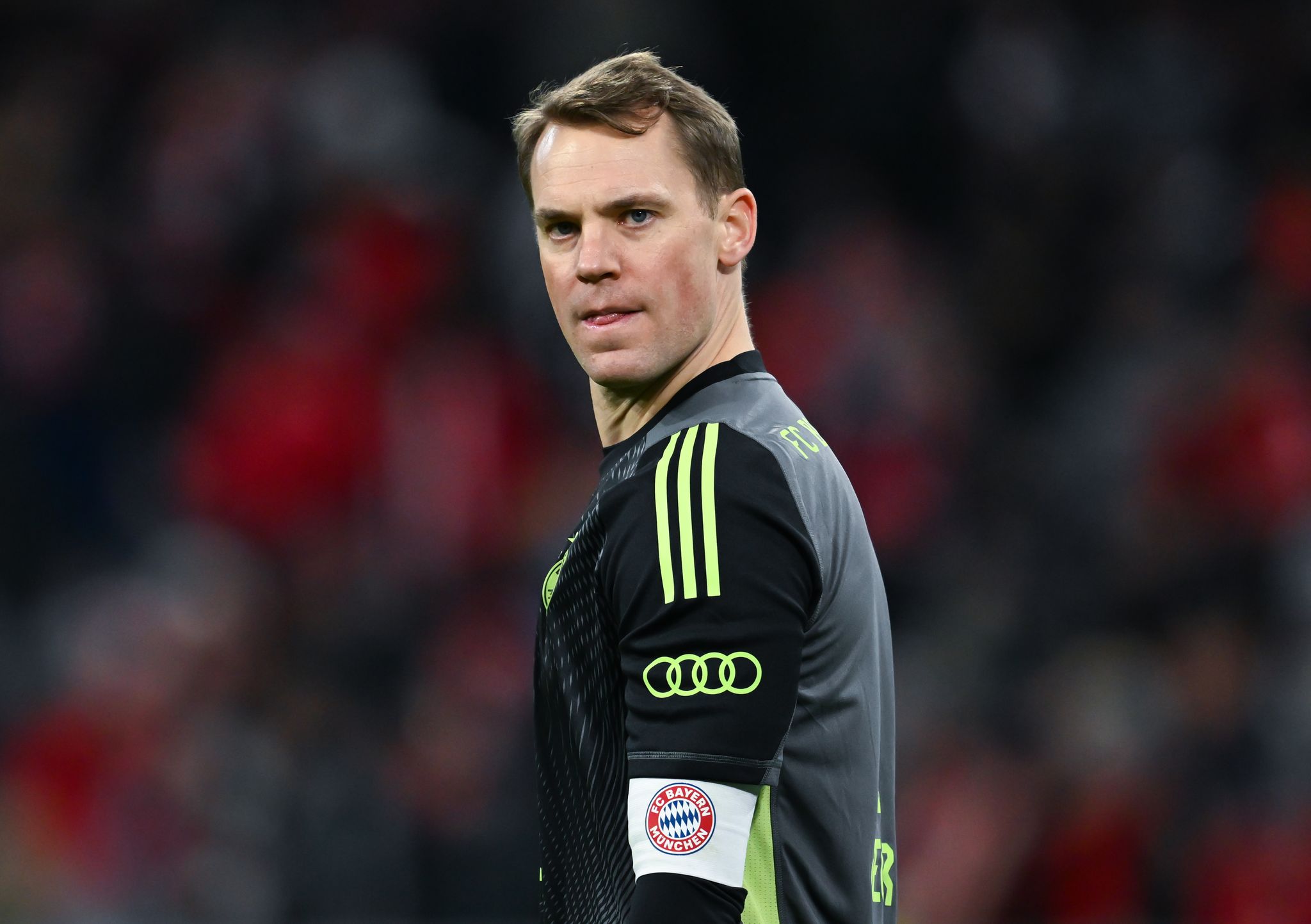 Neuer-Einsatz vor BVB-Duell offen