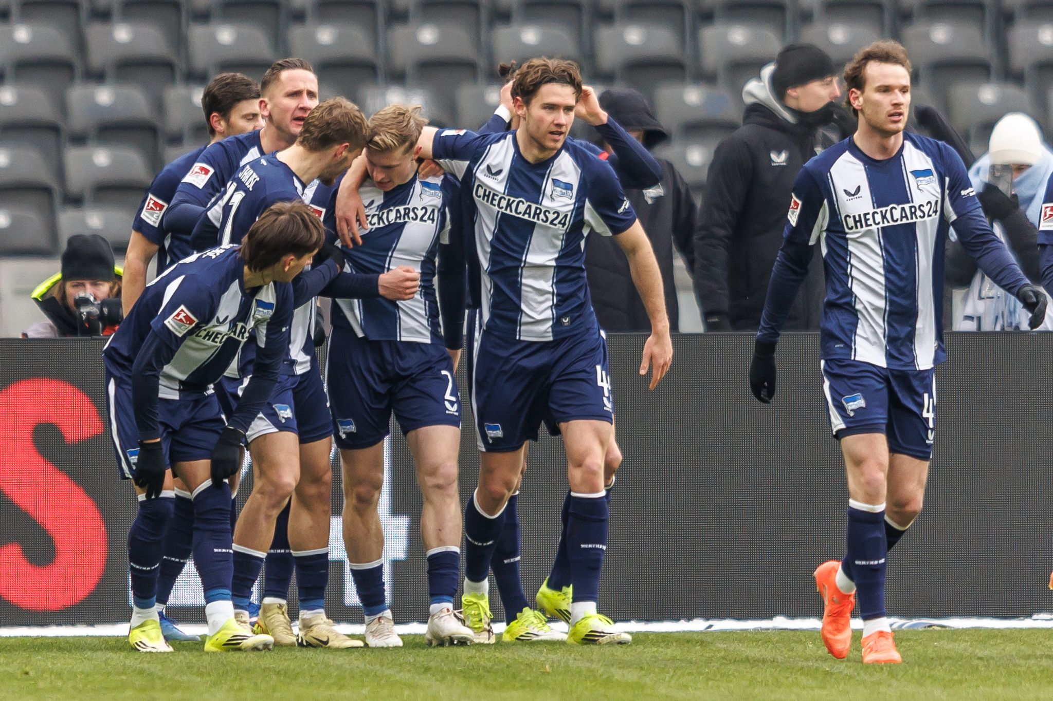 Aufstiegshoffnung schwindet: Hertha nur 2:2 gegen Darmstadt