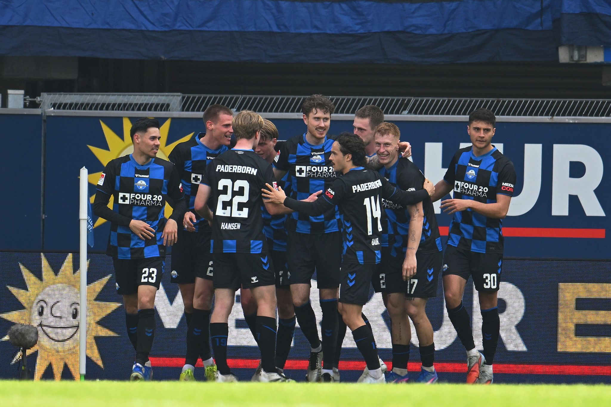 2:1 gegen Dresden: Tigges nährt Paderborns Bundesliga-Traum