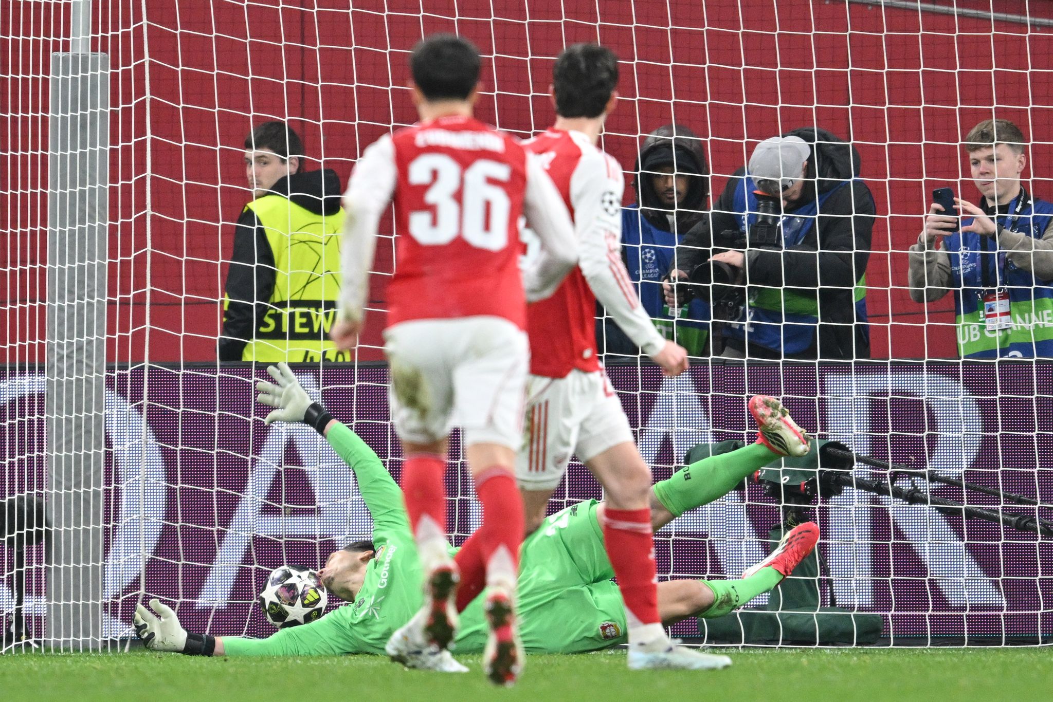 Bayers Ärger über späten Arsenal-Elfer: «Glasklar keiner»