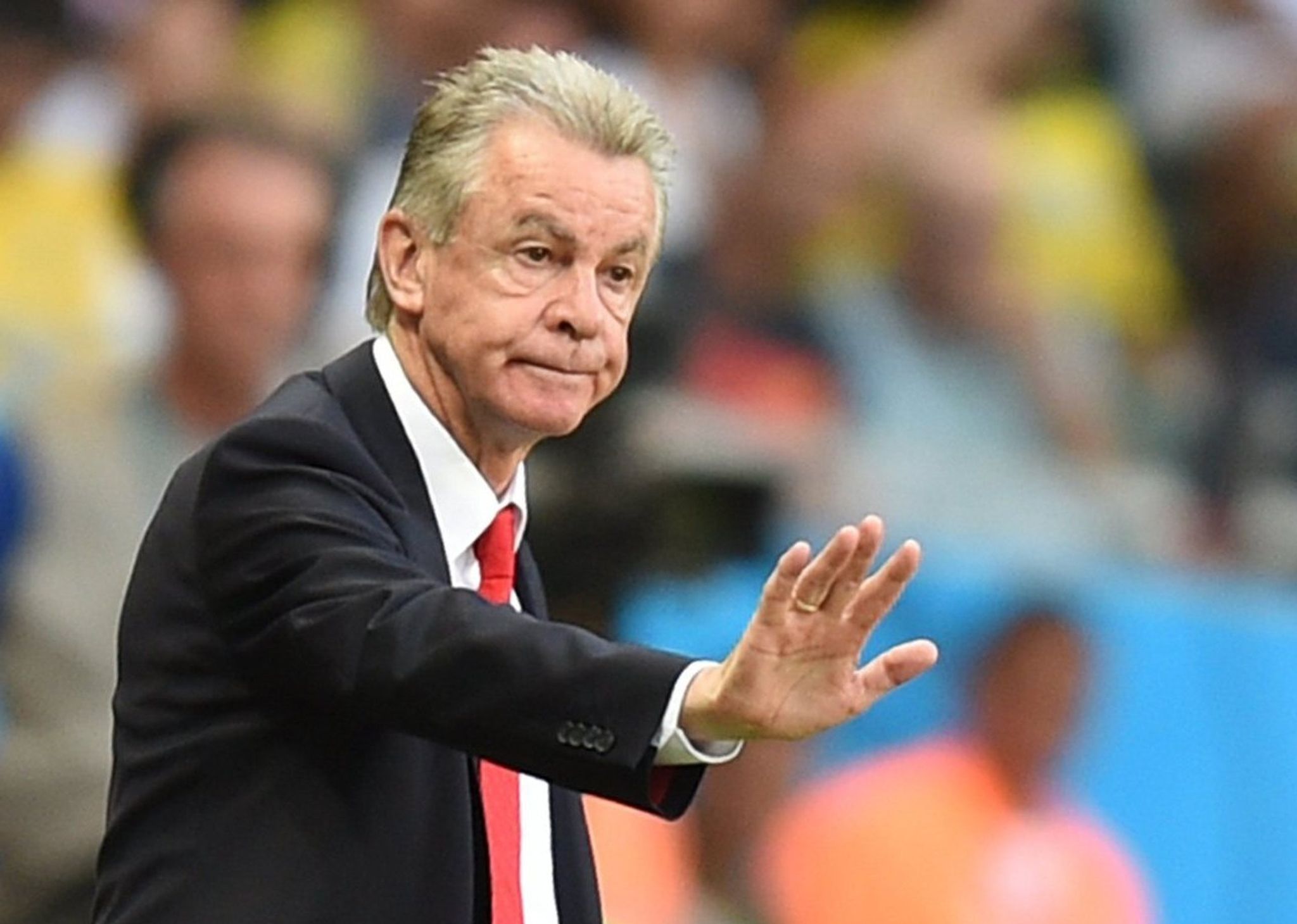 Trainerlegende Hitzfeld besucht DFB-Spiel in Basel
