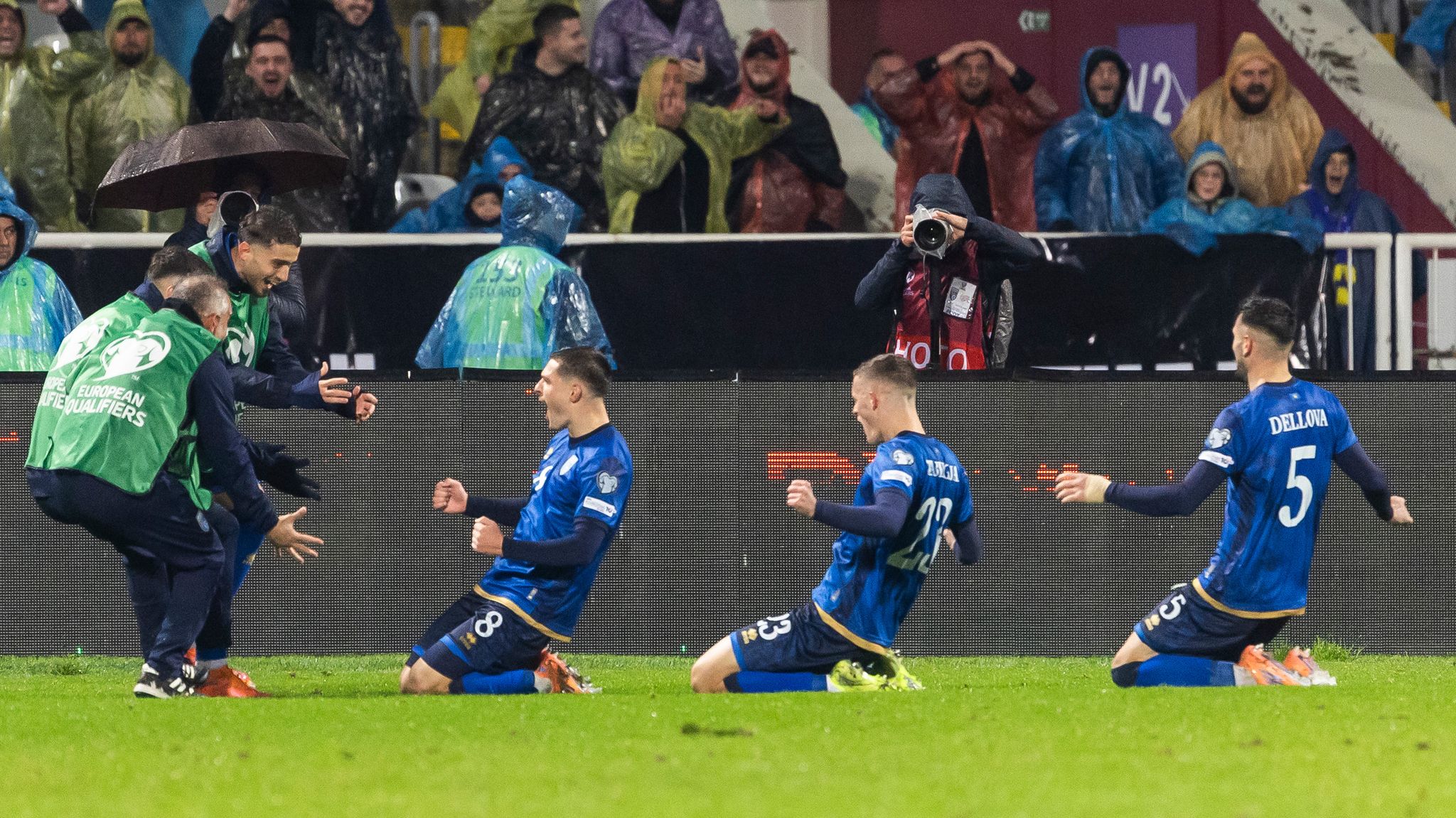 Kosovos Fußballern winkt bei Sieg Millionen-Euro-Prämie