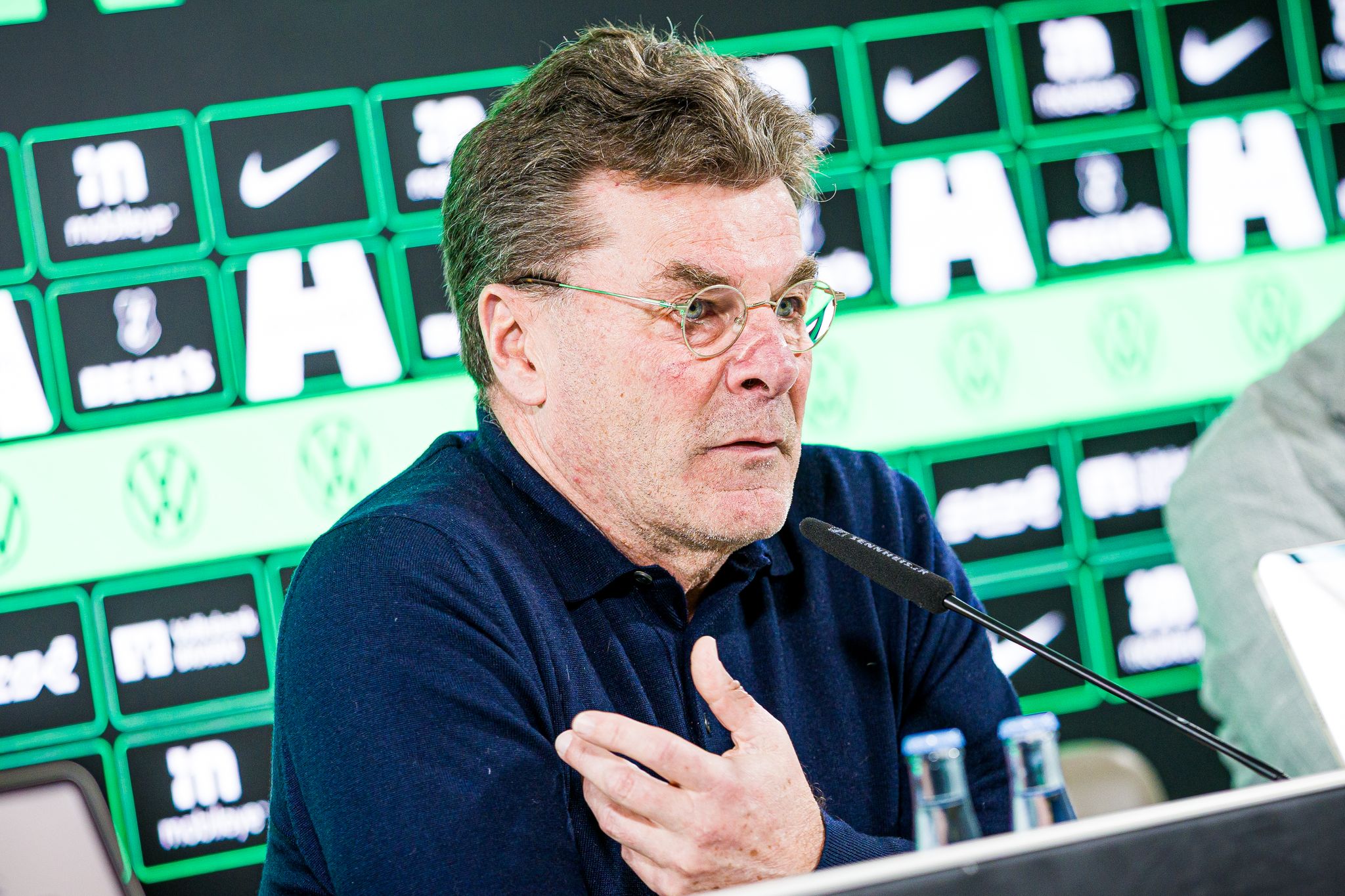 «Jetzt erst recht!» Rückkehrer Hecking soll Wolfsburg retten
