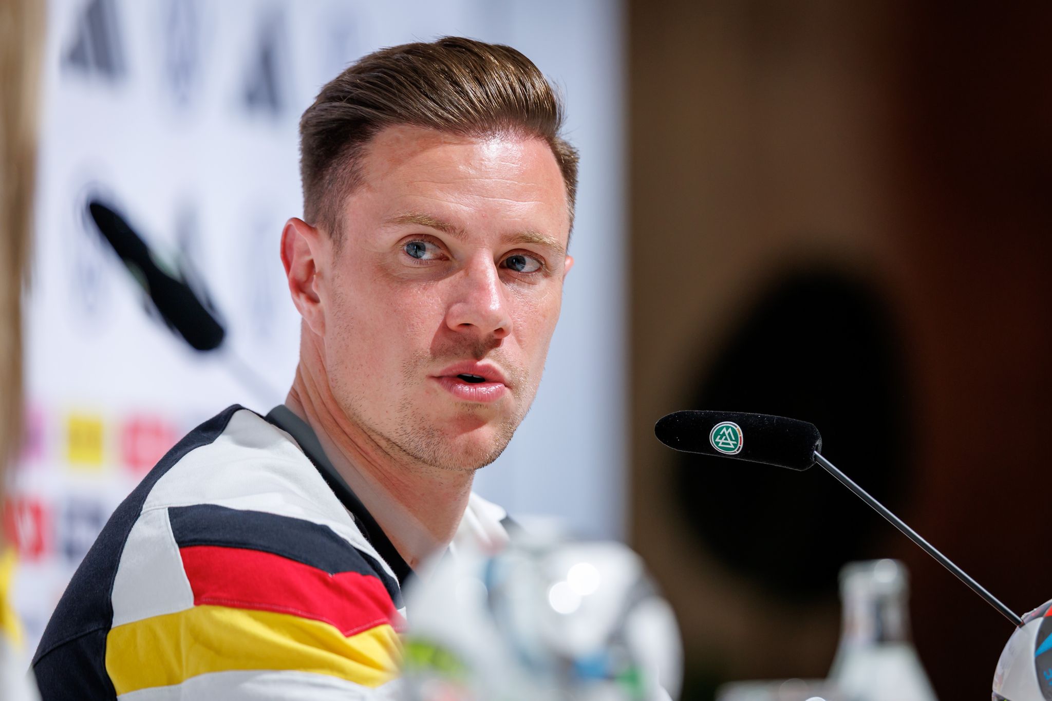 Neues Glück mit Babyfoto: Ter Stegen und «ganz viel Liebe»