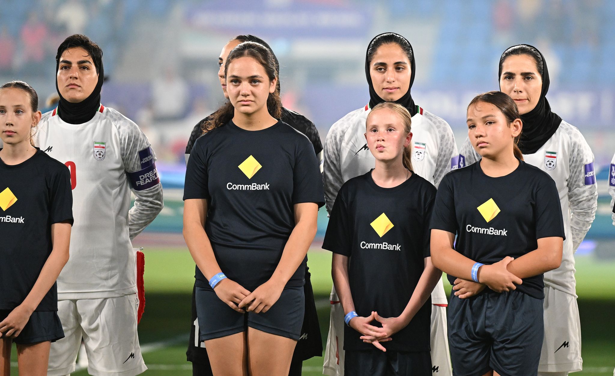 Stiller Protest: Irans Fußballerinnen schweigen bei Hymne