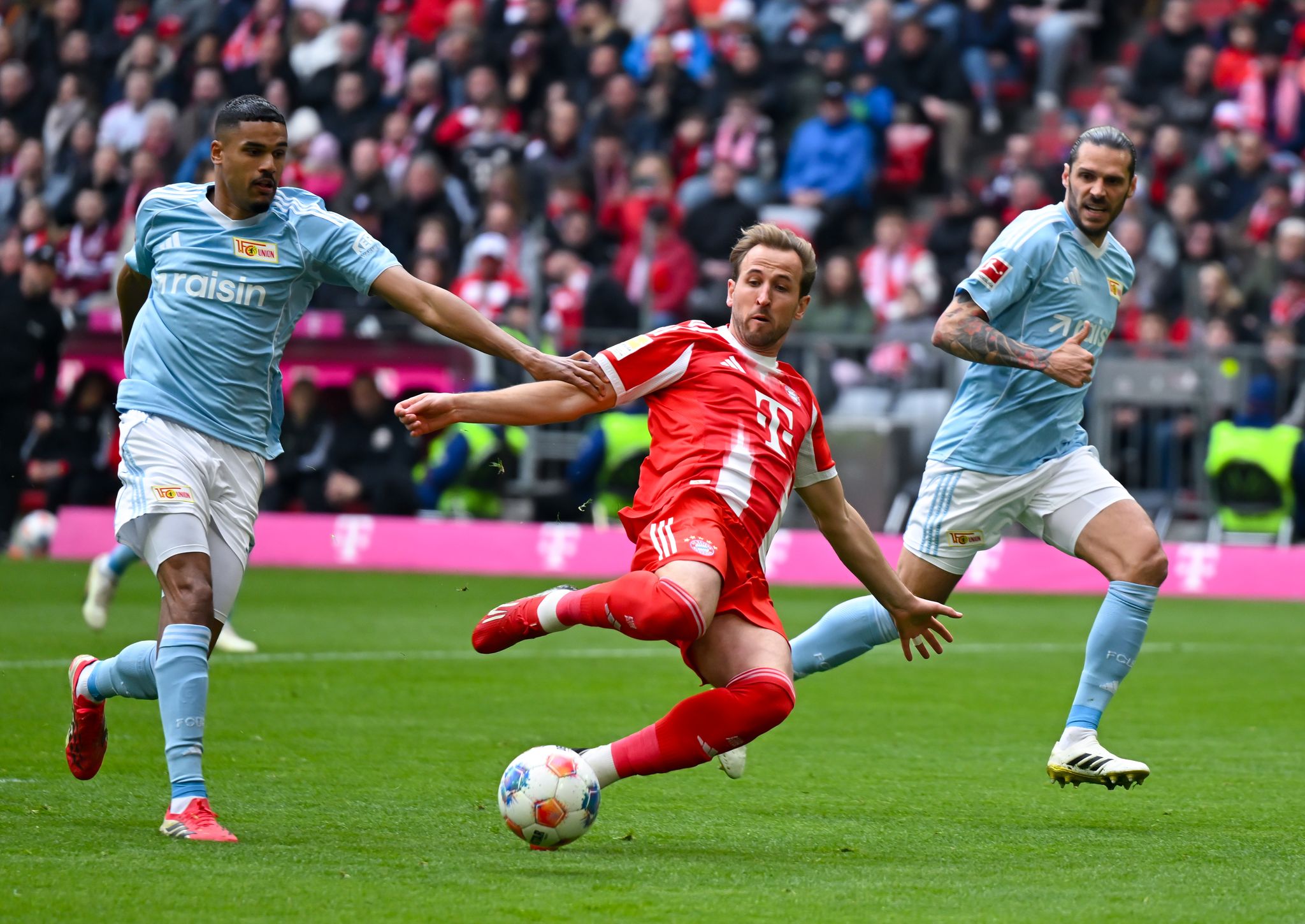 Bayern auf Rekordjagd – Dortmund dreht Spiel gegen HSV