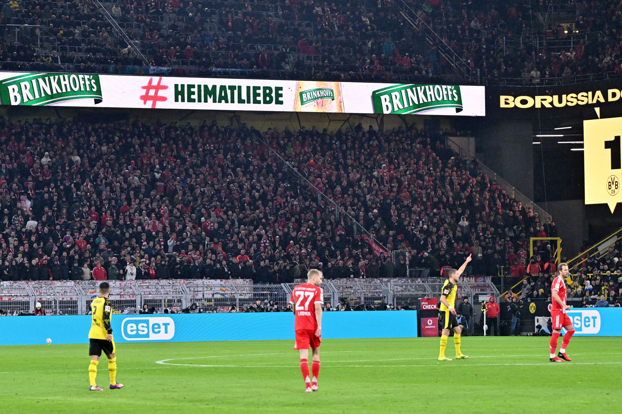 Wegen Ärger mit der Polizei: Stille Bayern-Fans in Dortmund