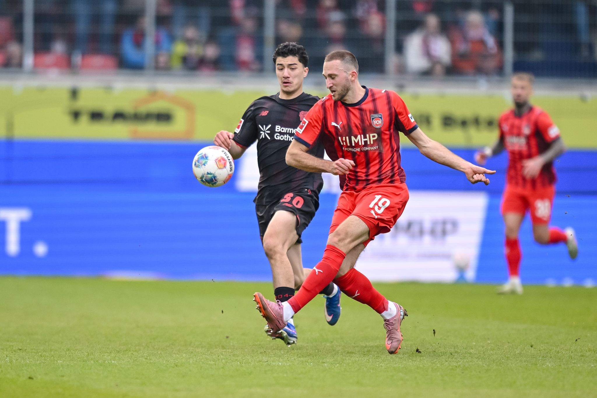 Wilde zweite Halbzeit: Heidenheim und Bayer trennen sich 3:3