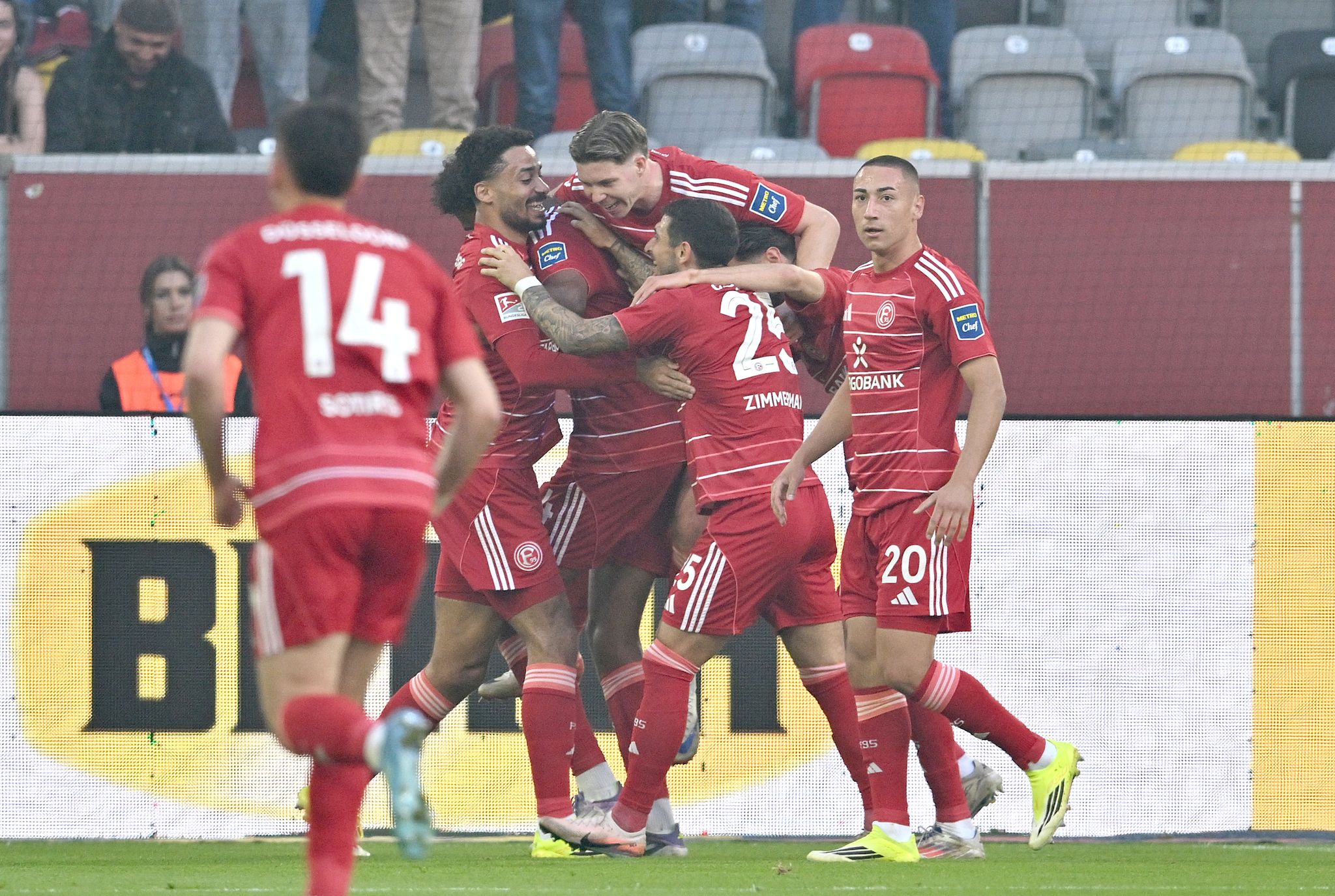 Düsseldorf schlägt Dresden im Abstiegskampf-Duell