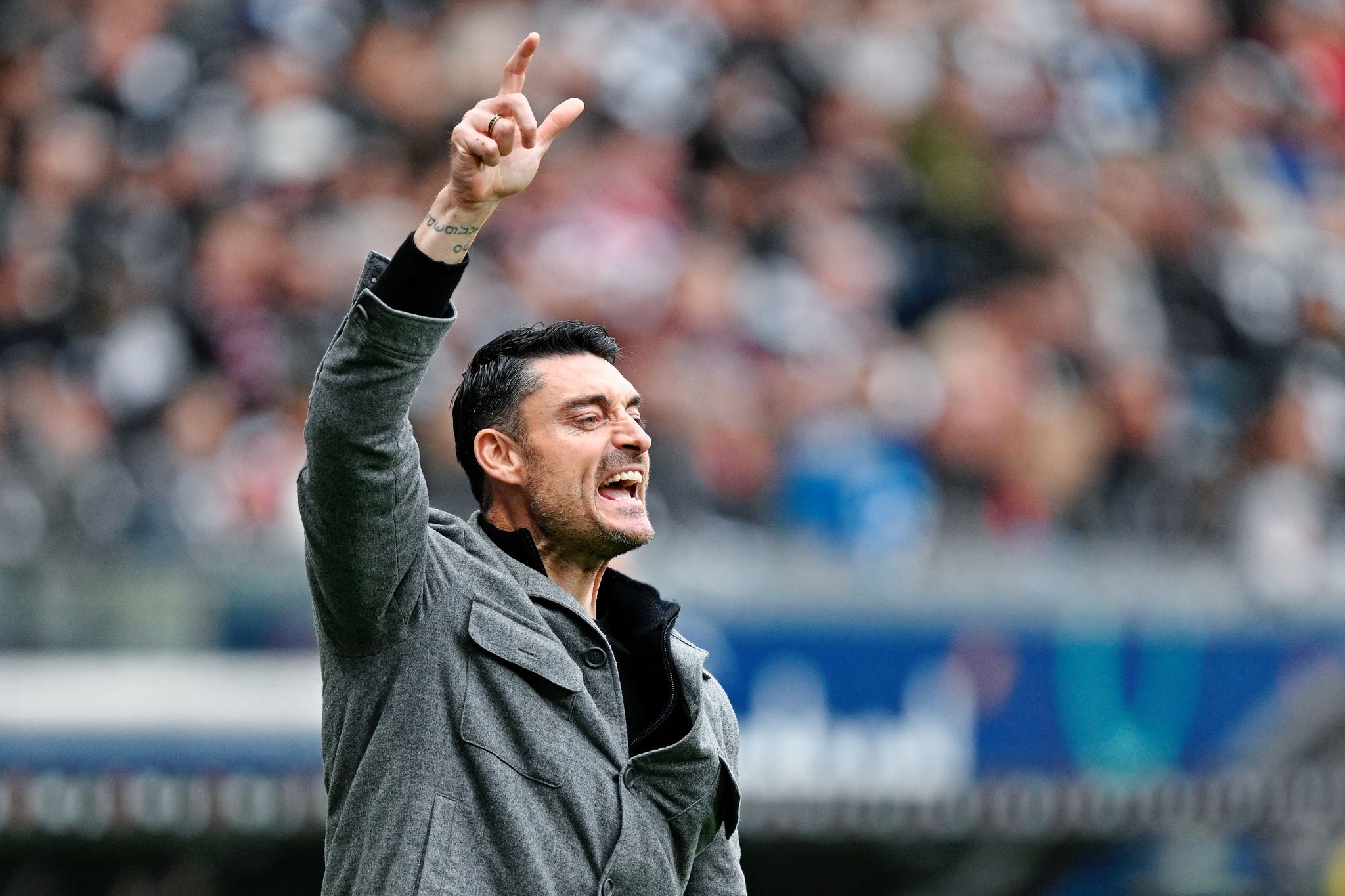 Nichts ist mehr rosarot bei Eintracht-Trainer Riera