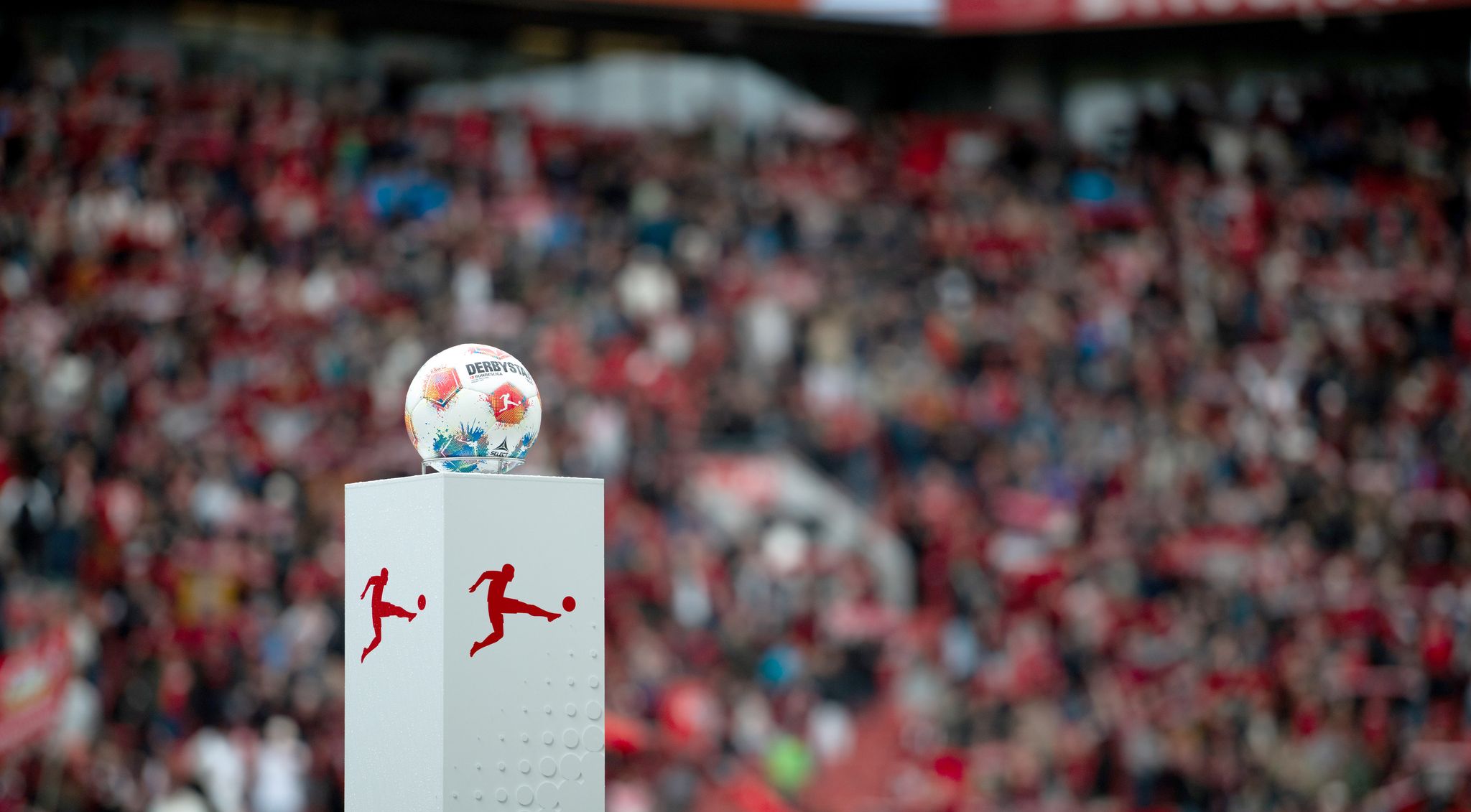 ARD-Doku: Bundesliga verliert Milliarden gegen Konkurrenz