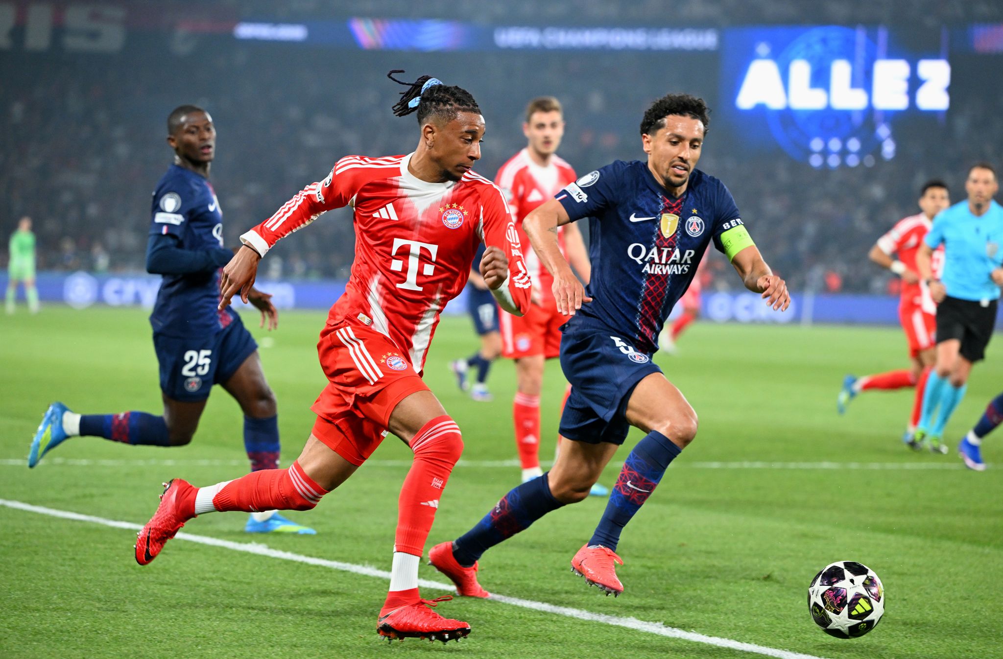 «Sehr intensives Spiel»: Großes Bayern-Comeback gegen PSG