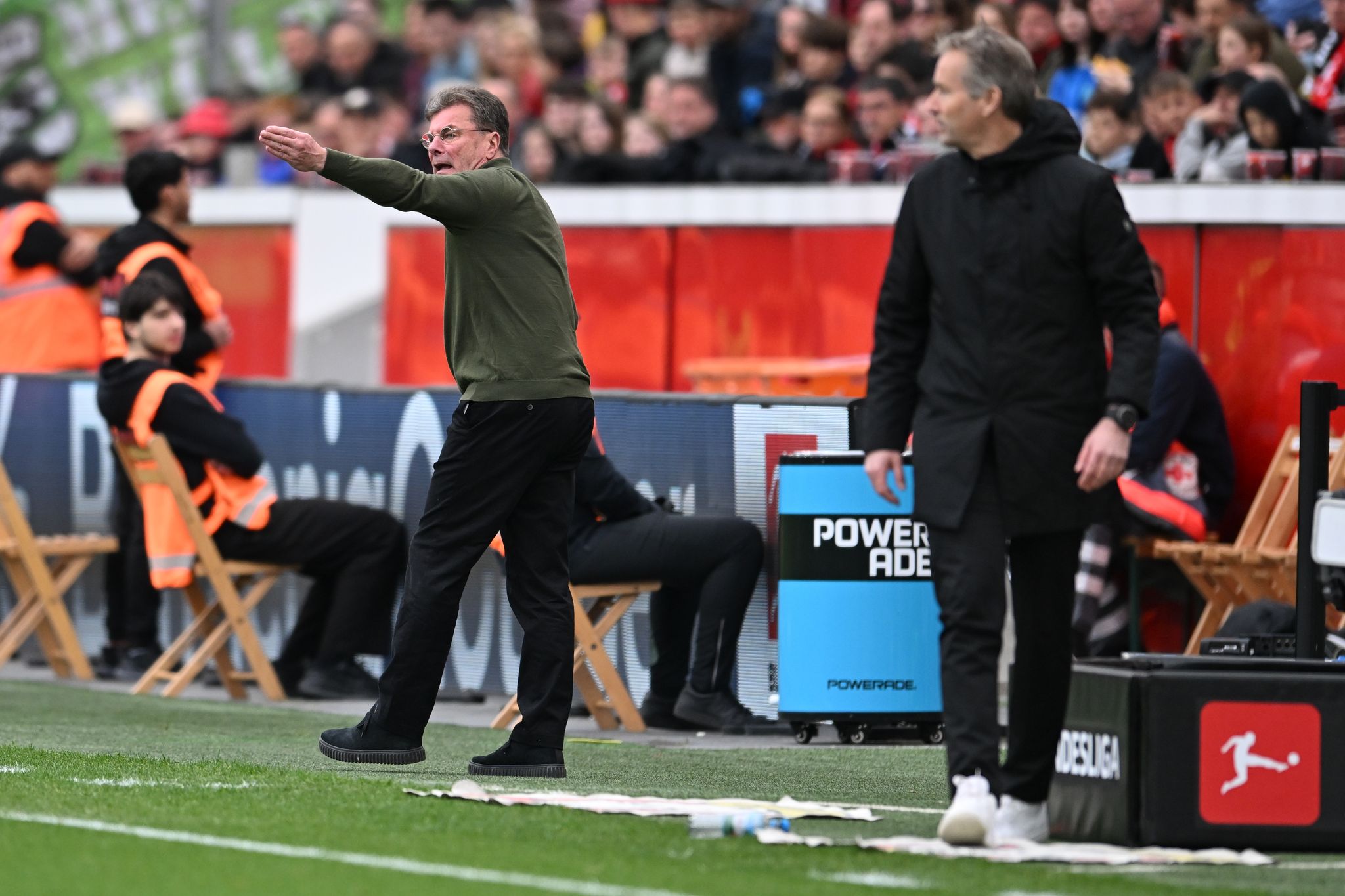 «Unterirdisch»: Wolfsburgs Hecking nach 3:6 mit Schiri-Frust