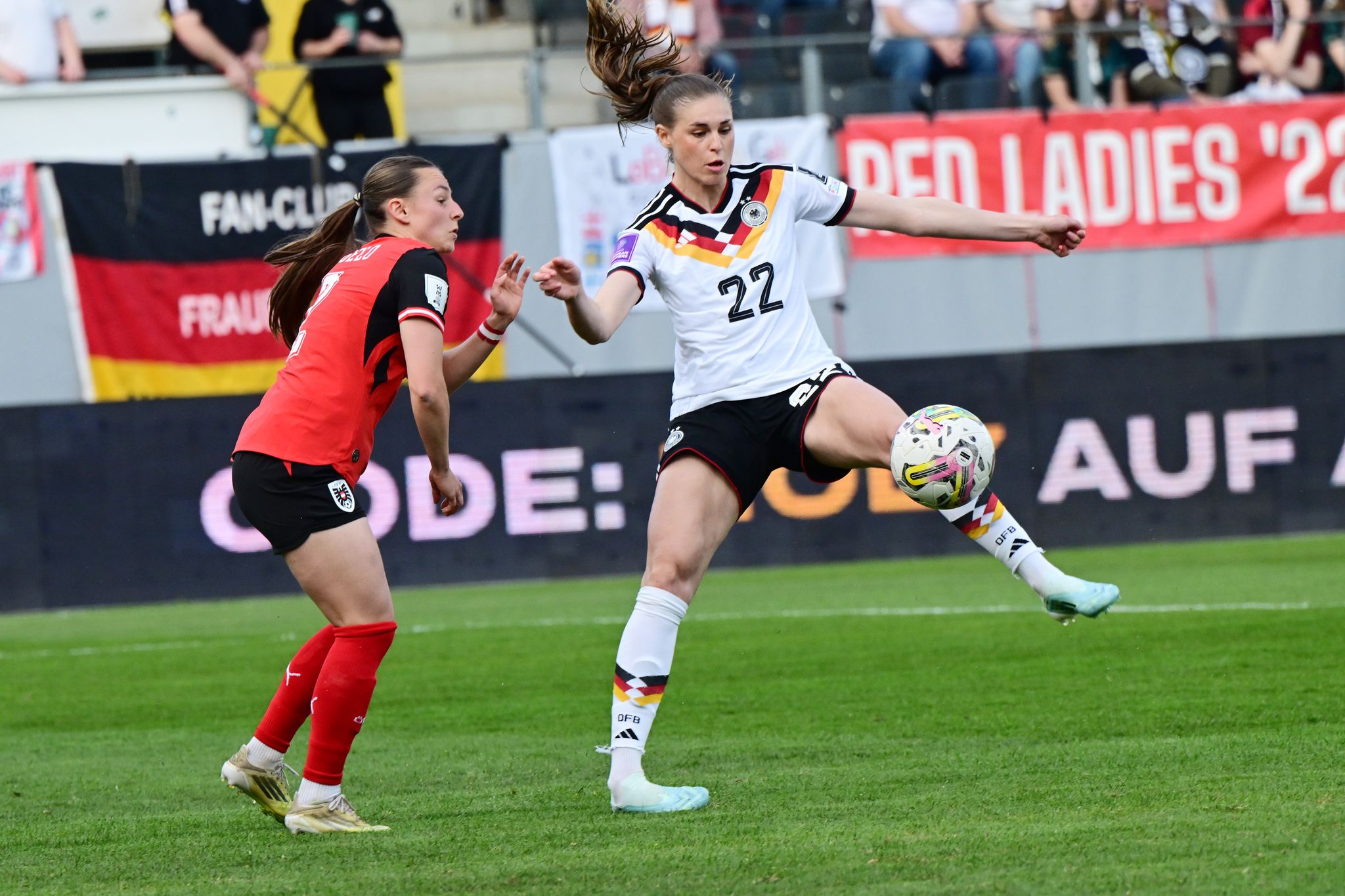 Enttäuschendes 0:0: DFB-Frauen rat- und torlos in Österreich