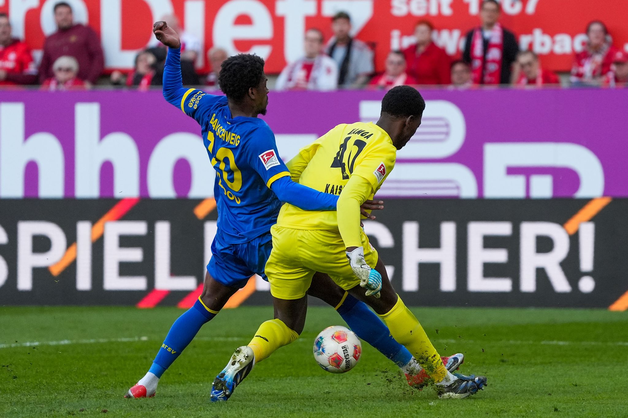 2:0 beim FCK: Braunschweig überrascht im Abstiegskampf