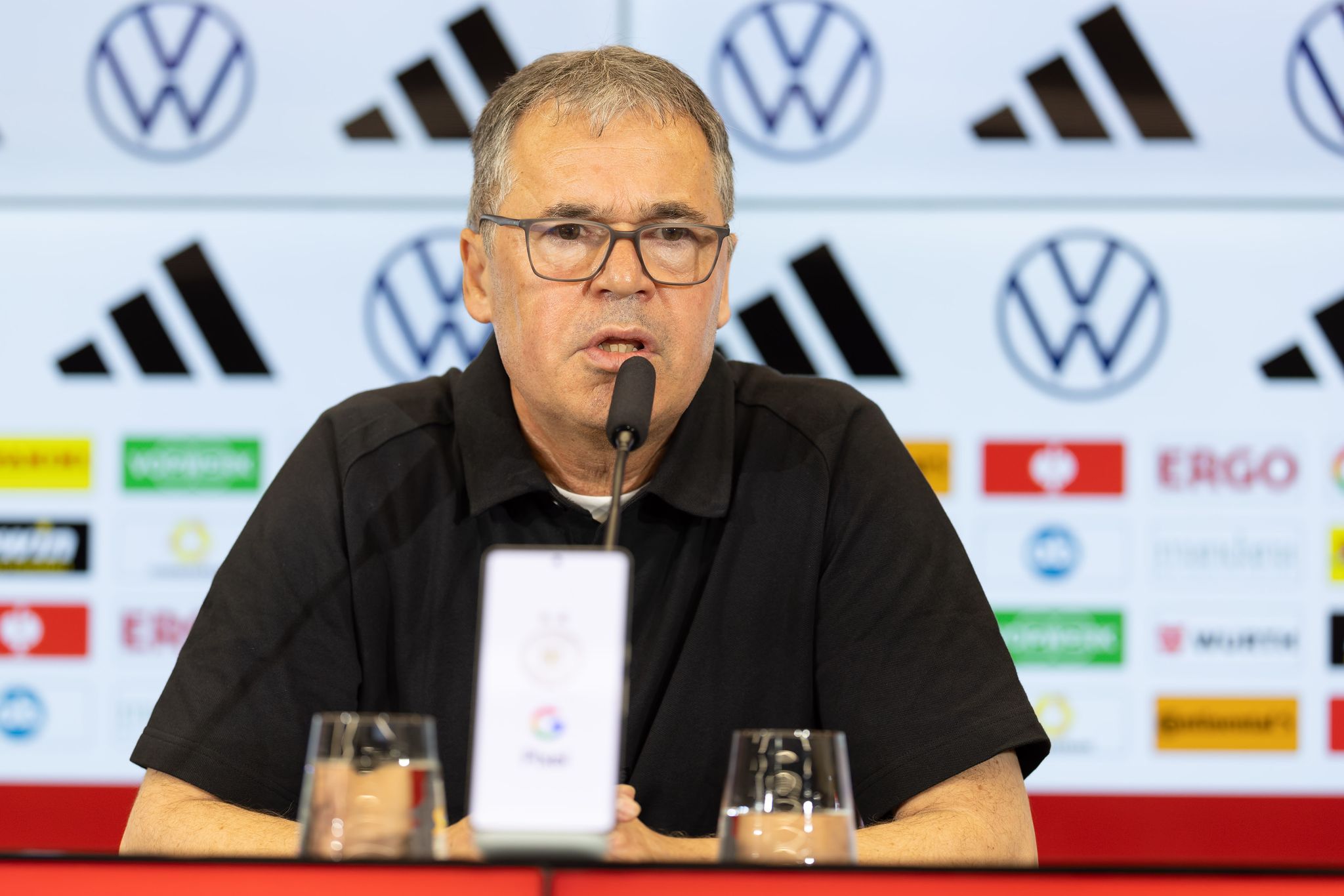 Rettig vor WM: «Hoffen alle, dass der Spuk bald vorbei ist»