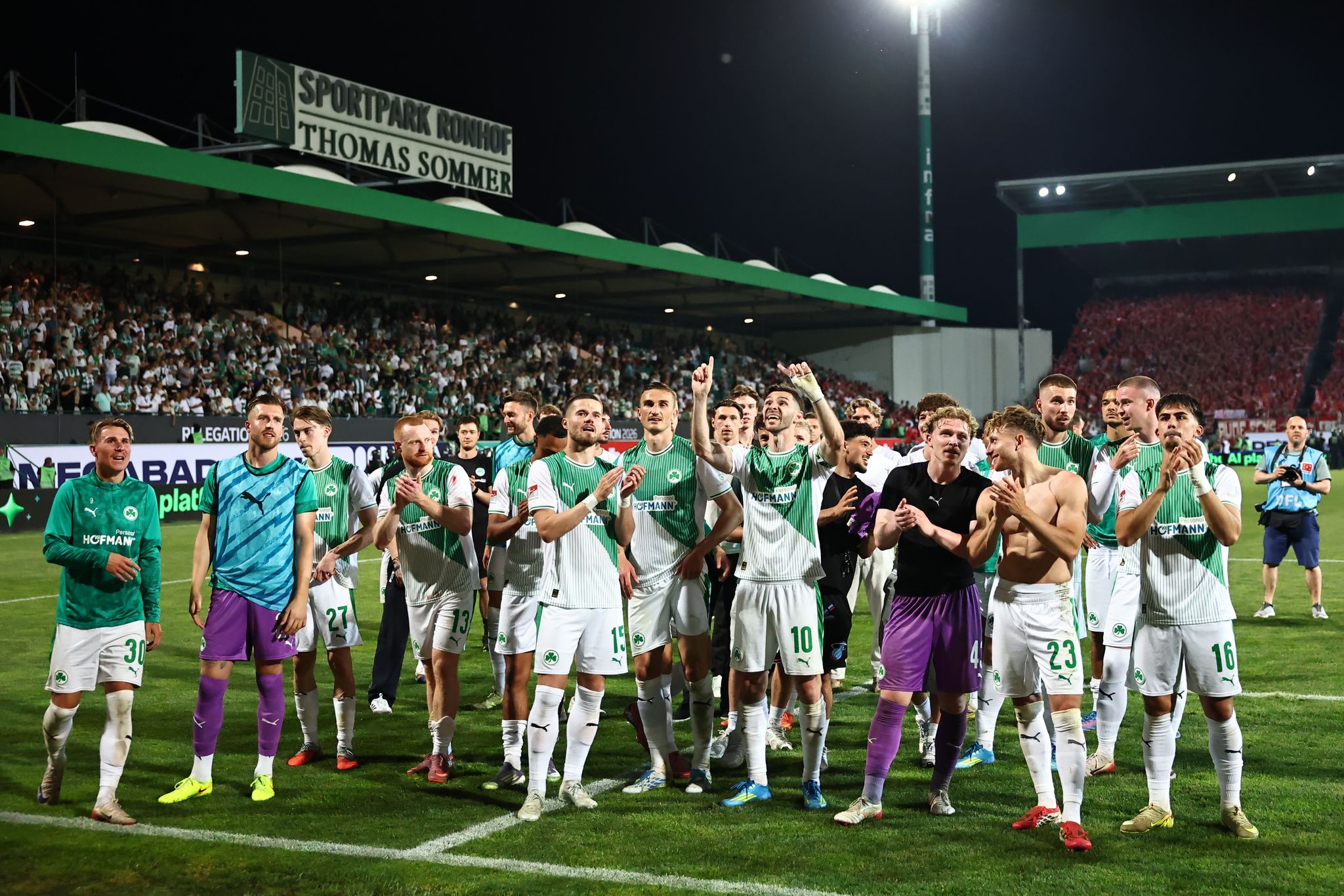 Fürther Fans sauer: «Versager raus! Neuanfang jetzt!»