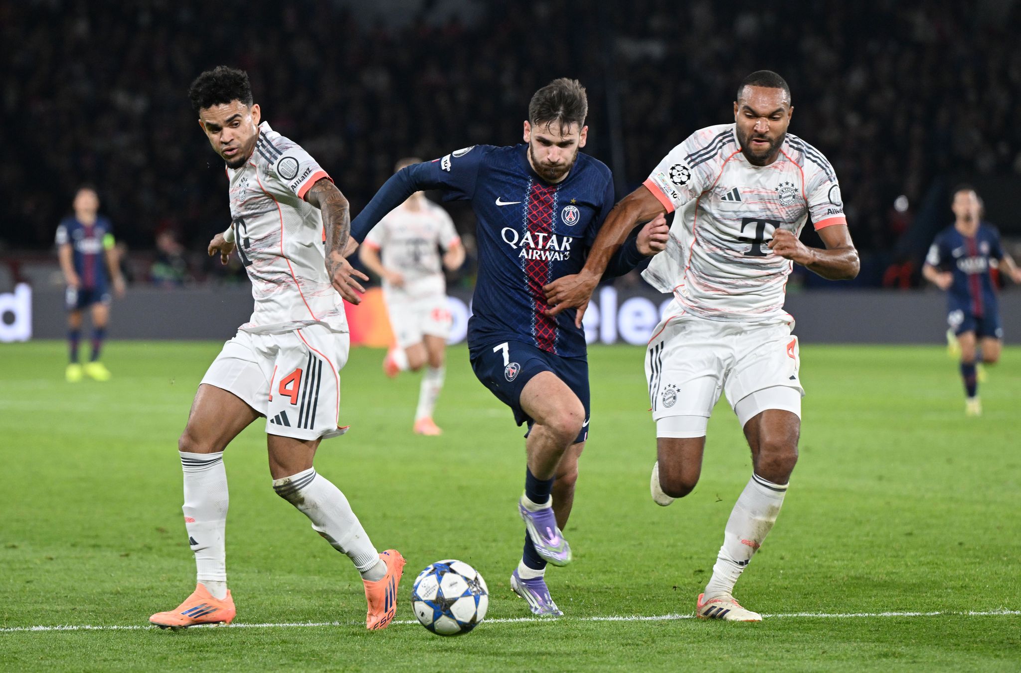 Ein Kwarazchelia für Bayern? Bruder von PSG-Star spielt vor