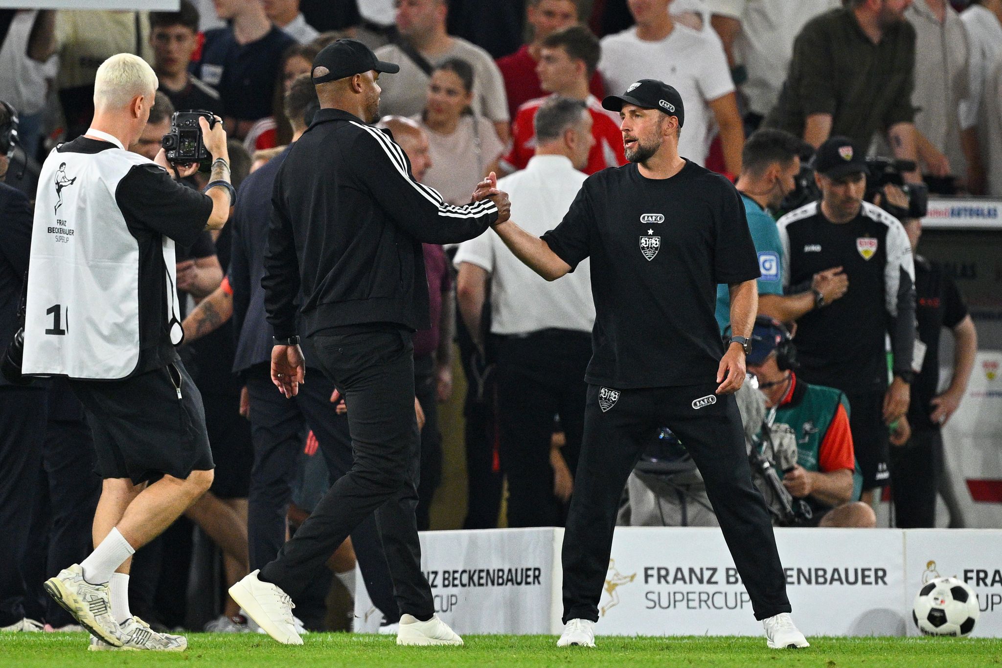 Kompany kontra Hoeneß: Zwei Bessermacher im «Pott»-Duell