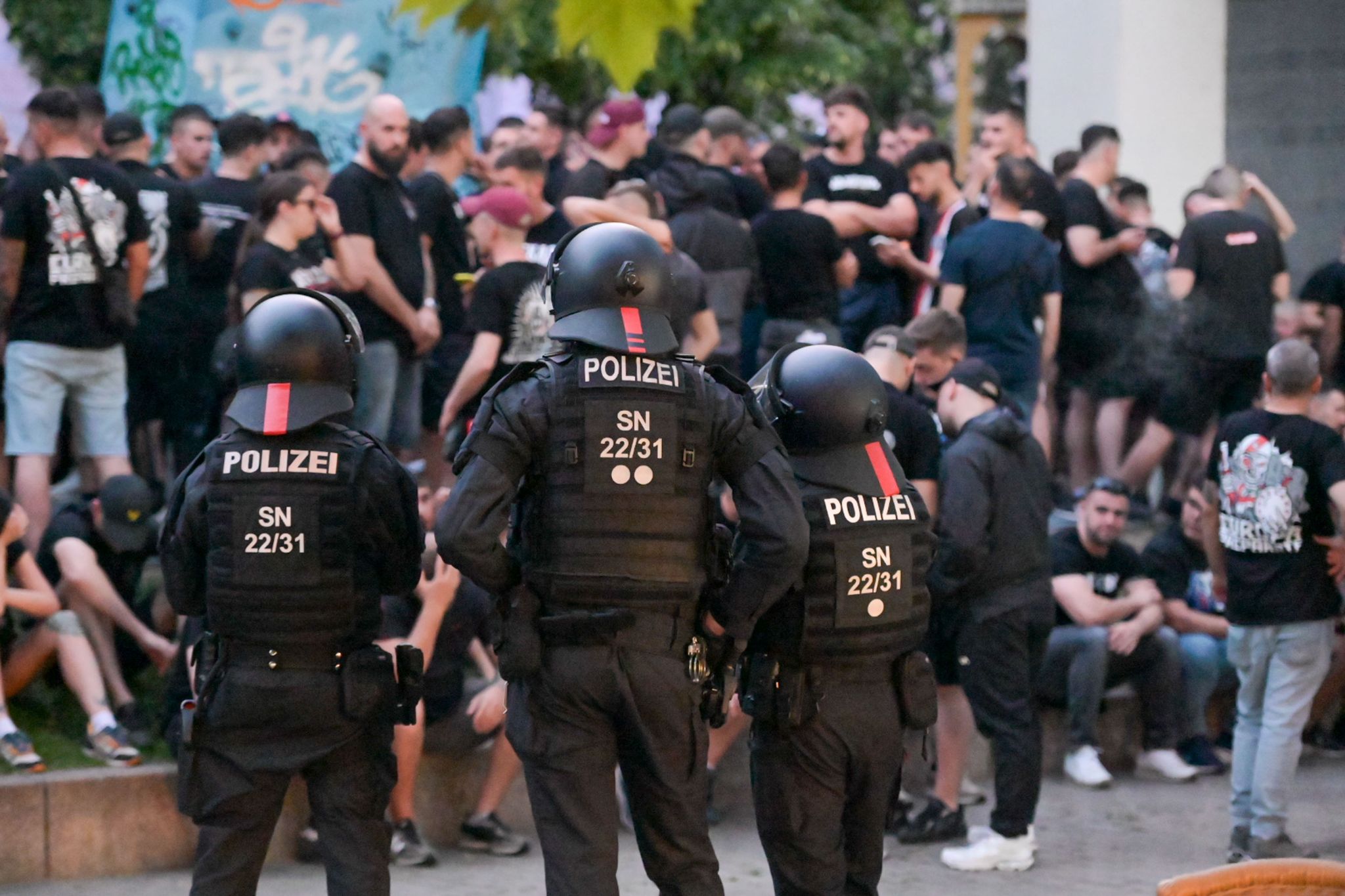 Vor Conference-League-Finale: Ausschreitungen zwischen Fans