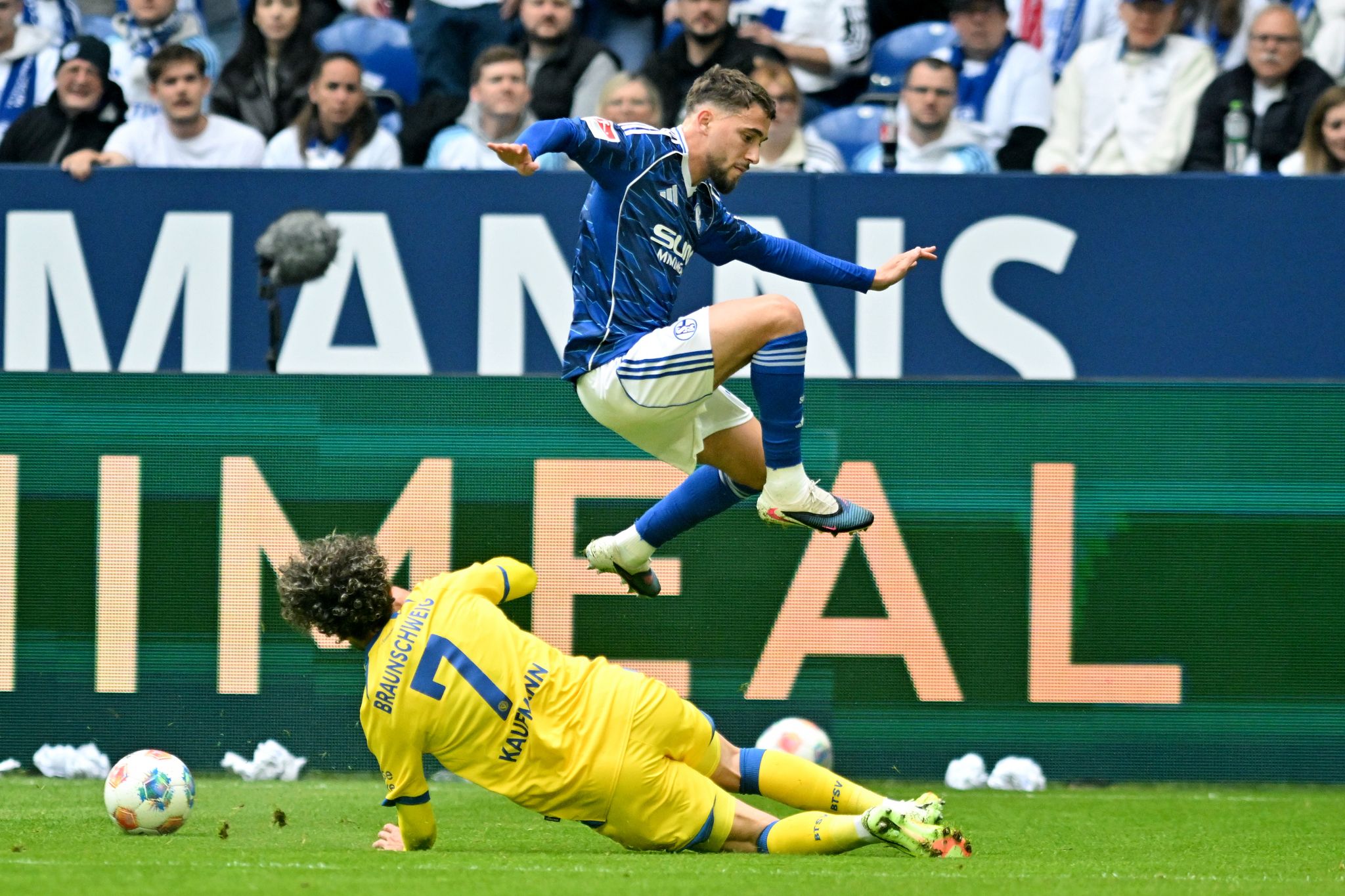 Trotz 0:1 auf Schalke: Braunschweig bleibt zweitklassig
